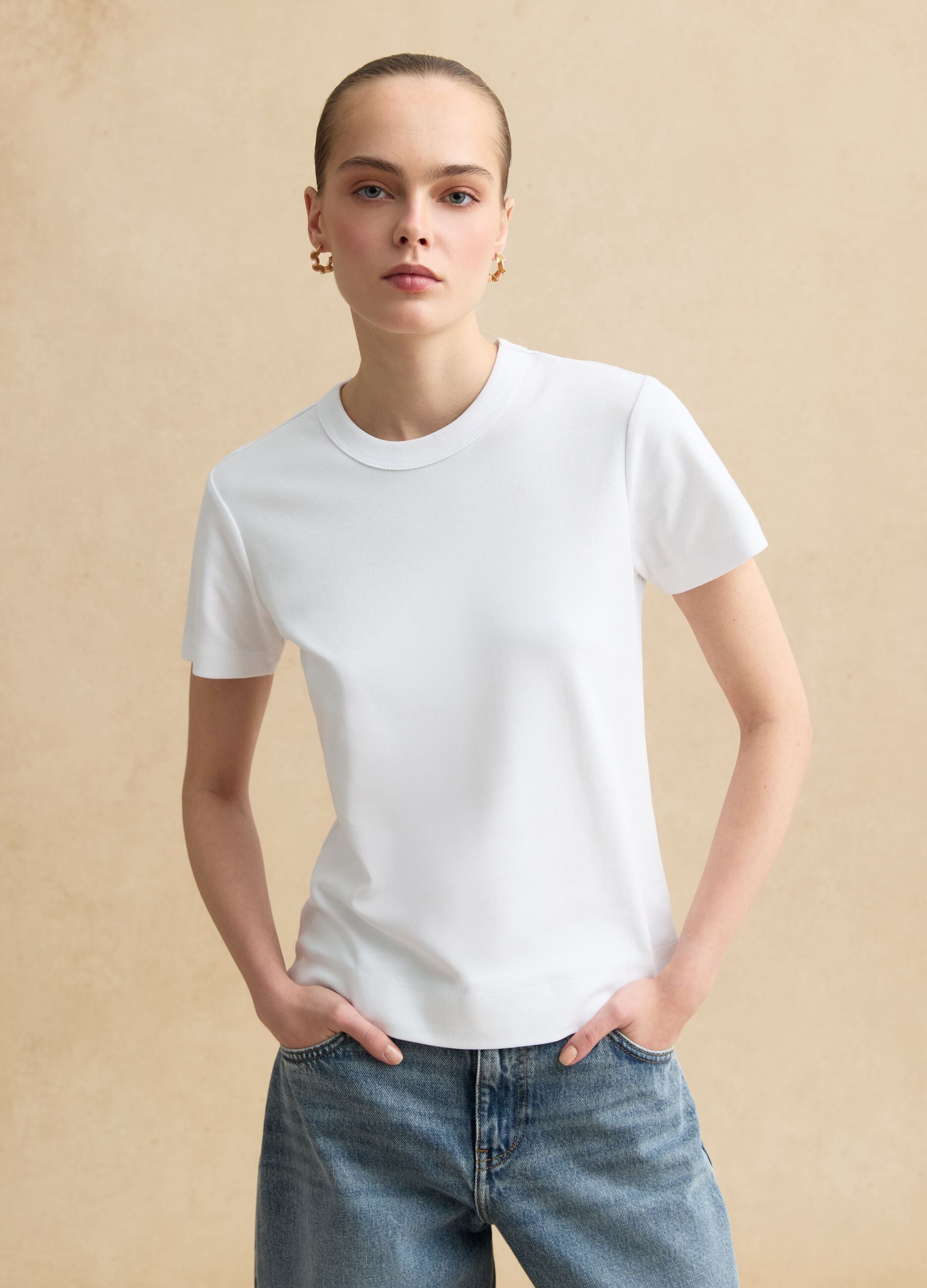 White short sleeve regular fit cotton blend t-shirt