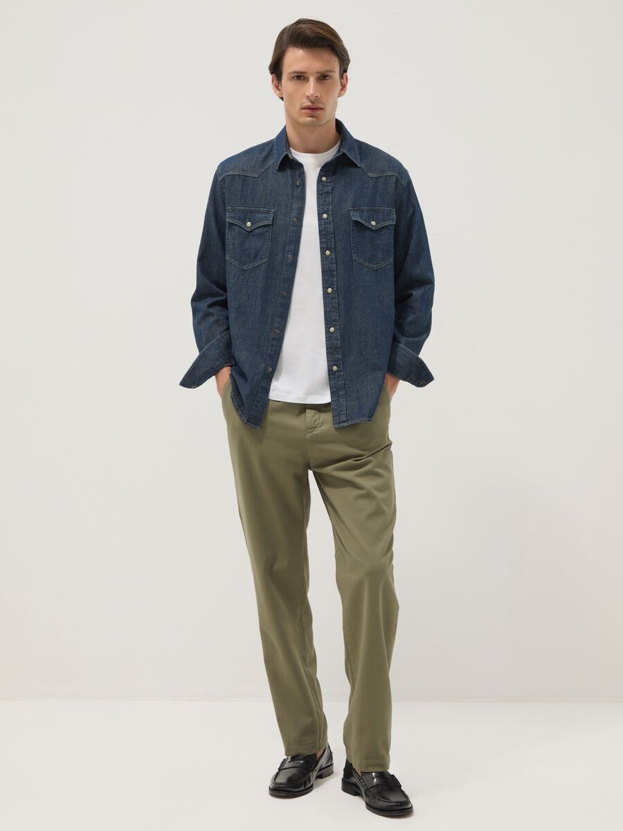 Pantaloni chino verdi in puro cotone carrot fit_0