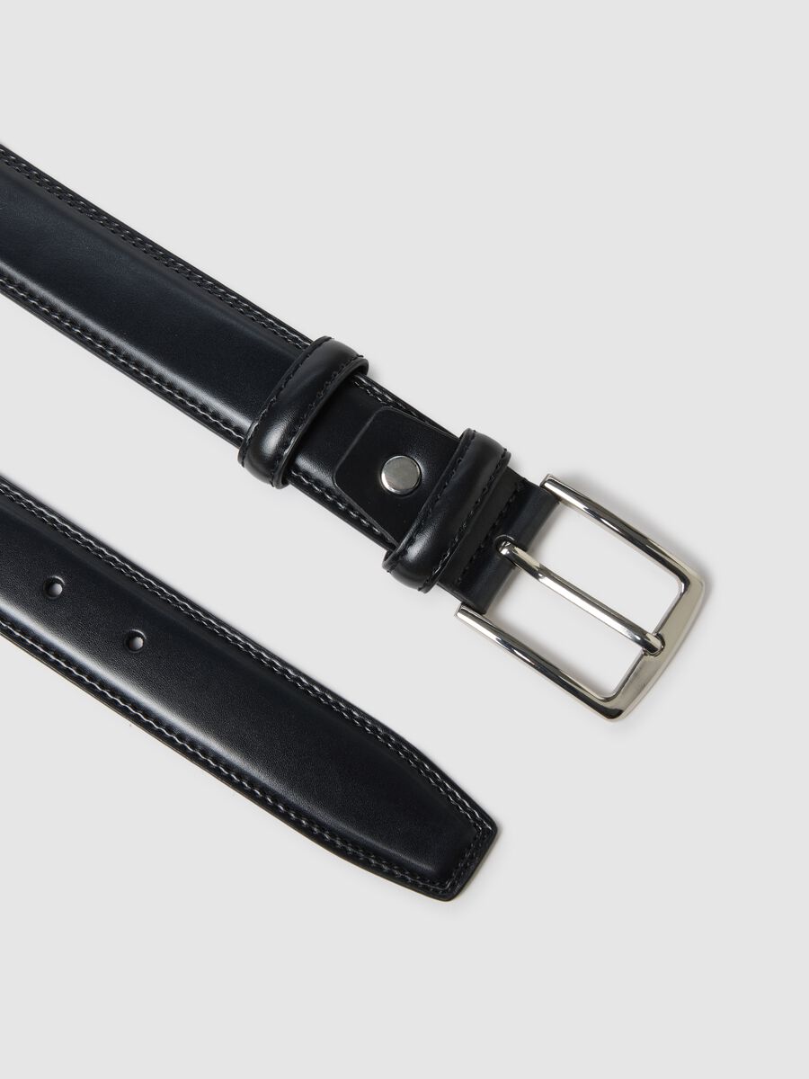 Cintura in vera pelle nera con fibbia robusta_1