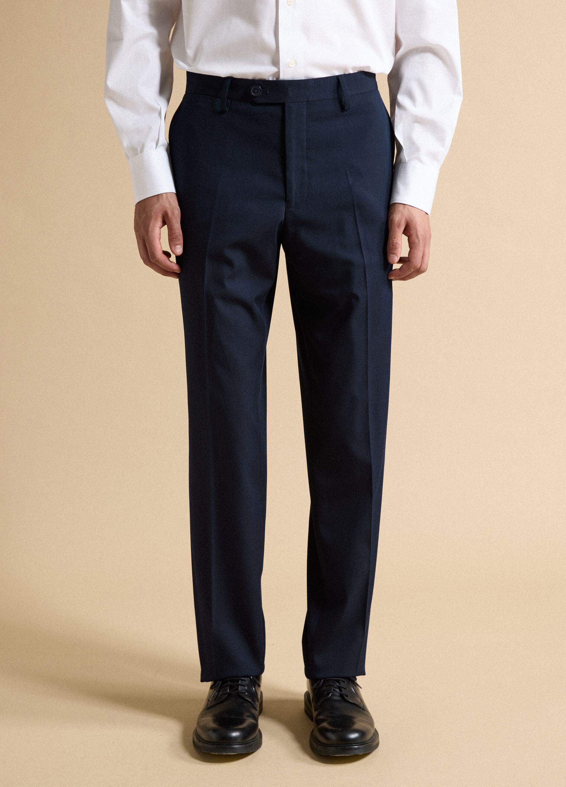 Pantaloni formali blu in viscosa elasticizzata regular fit