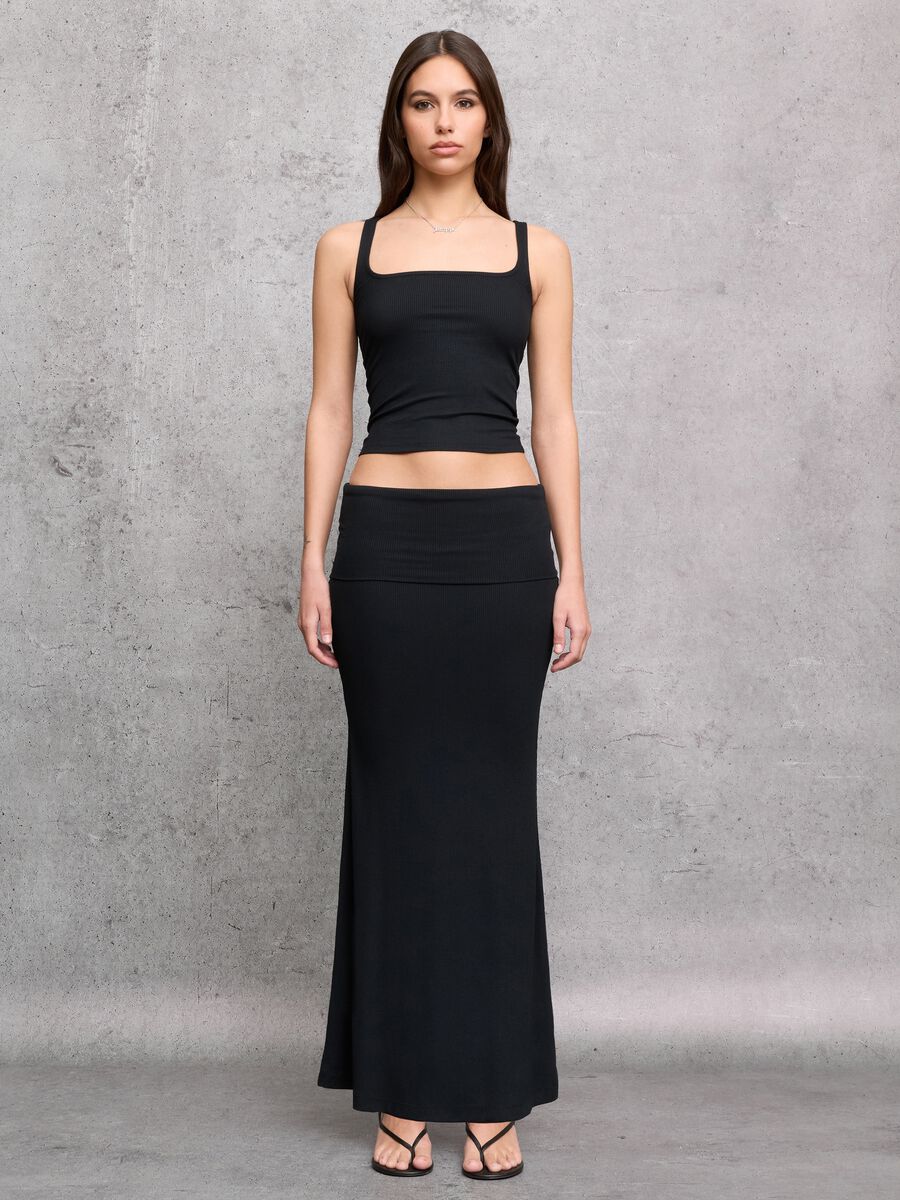 Black Square-Neck Tank Top_4