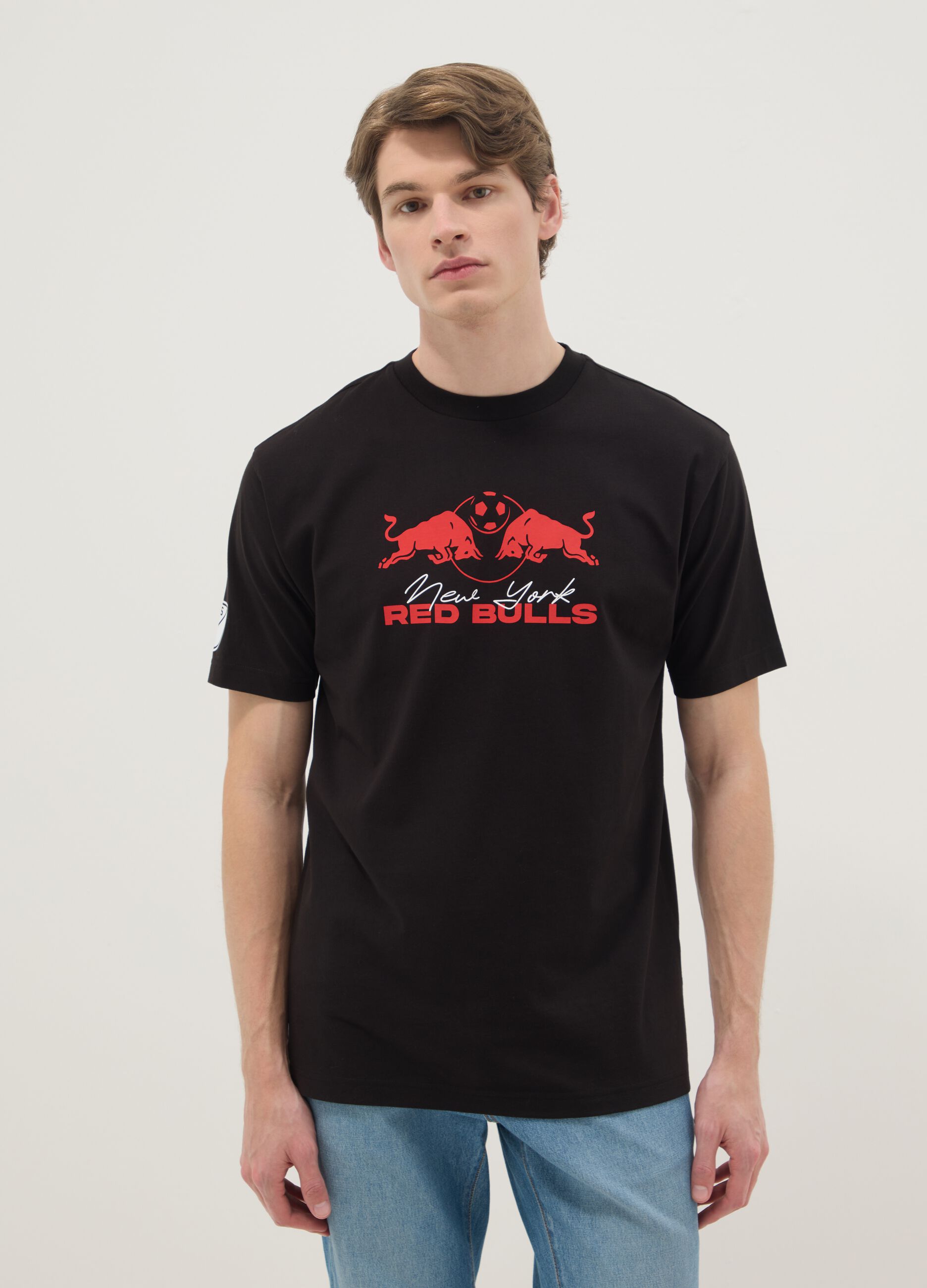 Regular fit pure cotton black short sleeve t-shirt Red Bulls