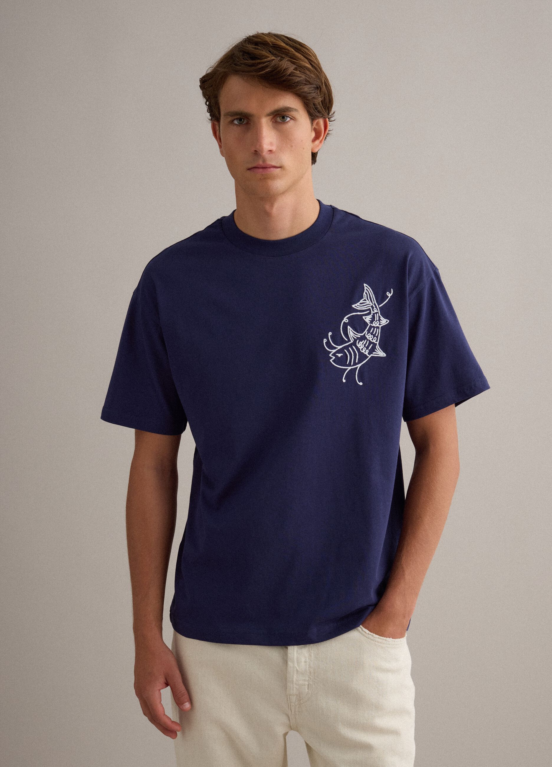 Blue pure cotton relaxed-fit T-shirt with embroidered detail