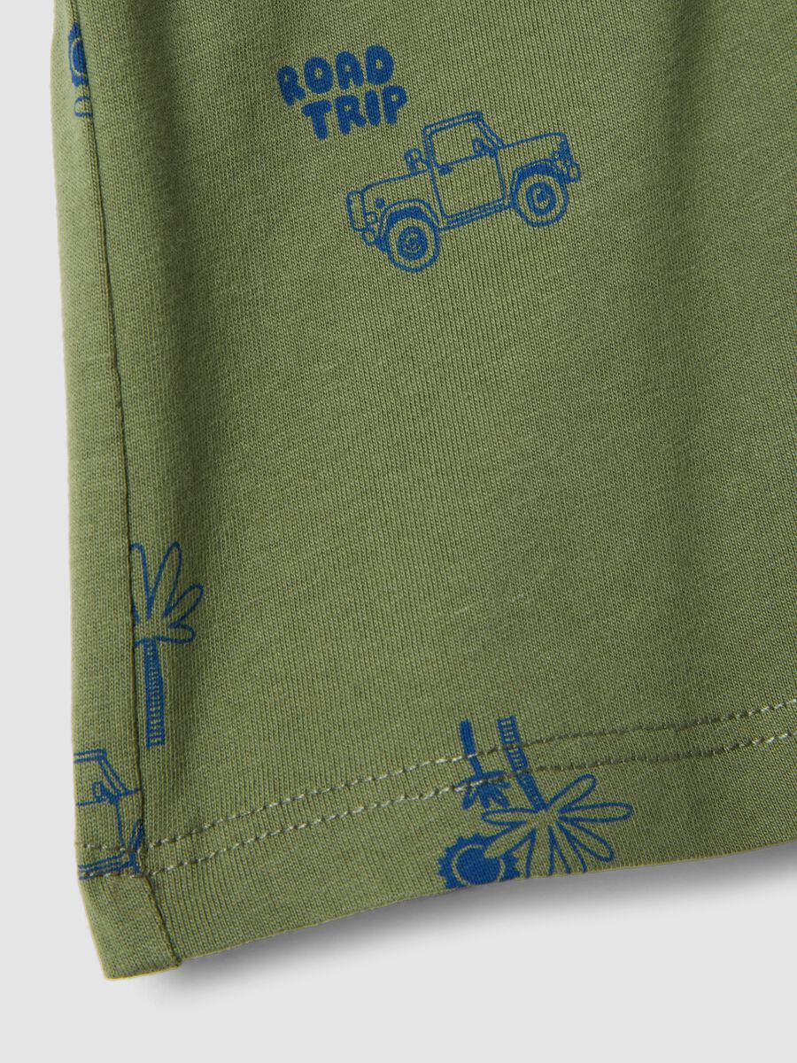 Short in puro cotone verde da bimbo regular fit con stampe_3