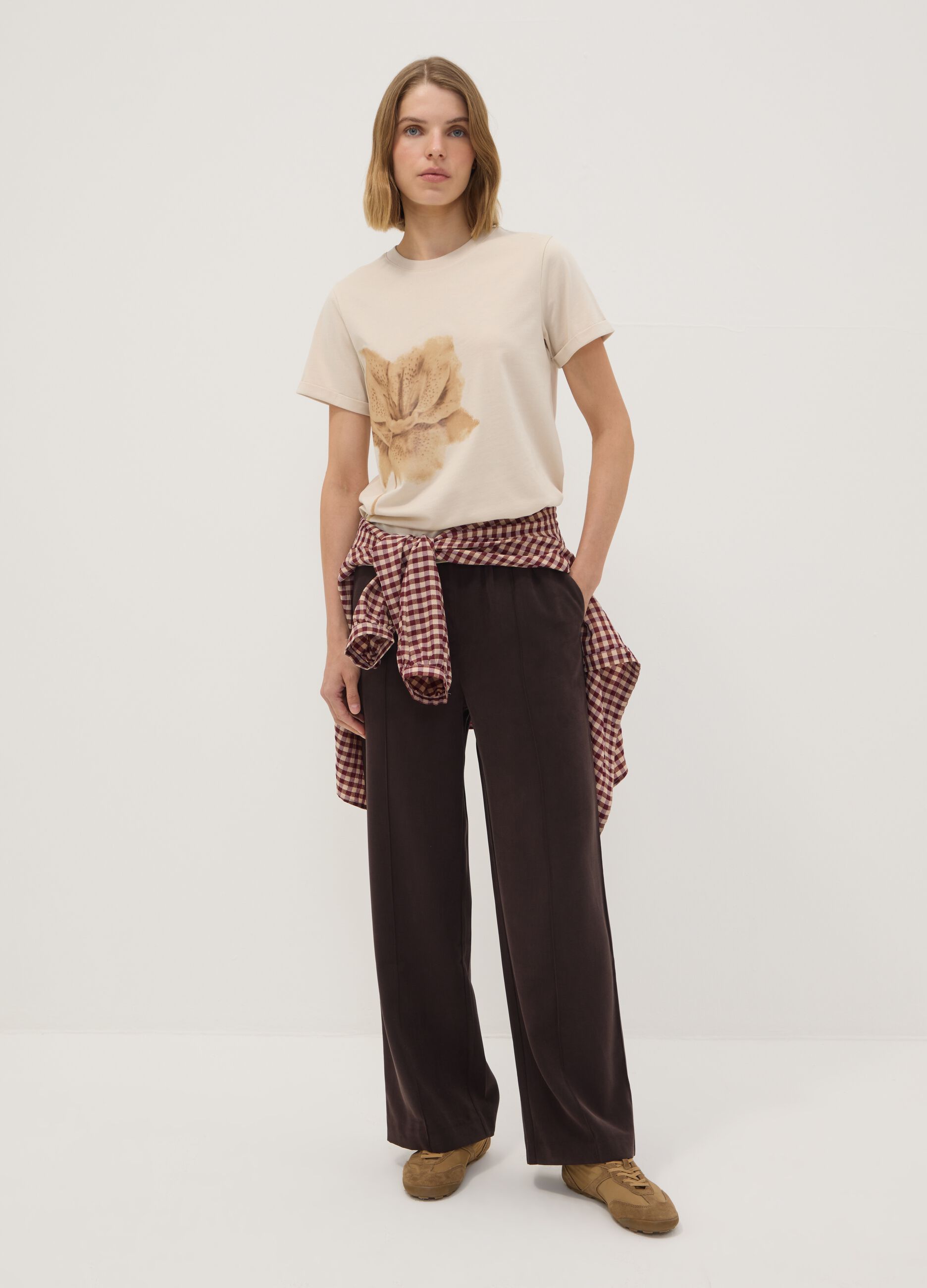 Beige pure cotton crew-neck T-shirt with floral print, regular fit