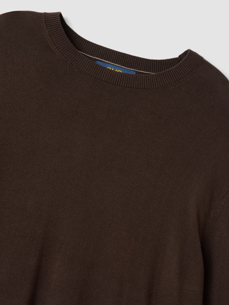 Brown crew-neck jumper in viscose blend, regular fit_1