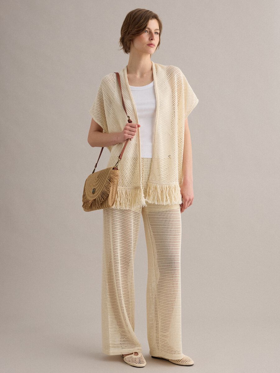 Cardigan bianco in crochet di misto viscosa con frange regular fit_2