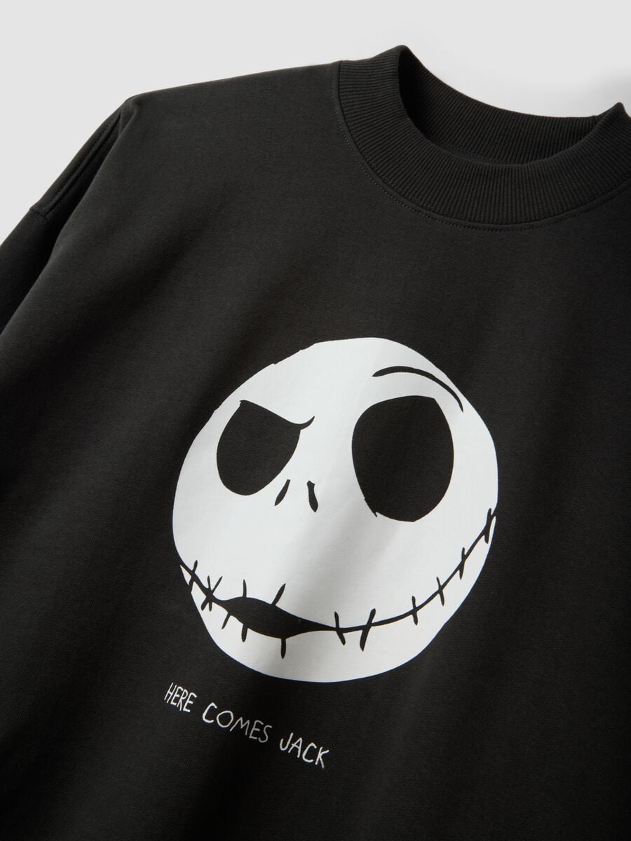 Black 100% cotton sweatshirt with The Nightmare Before Christmas print_5