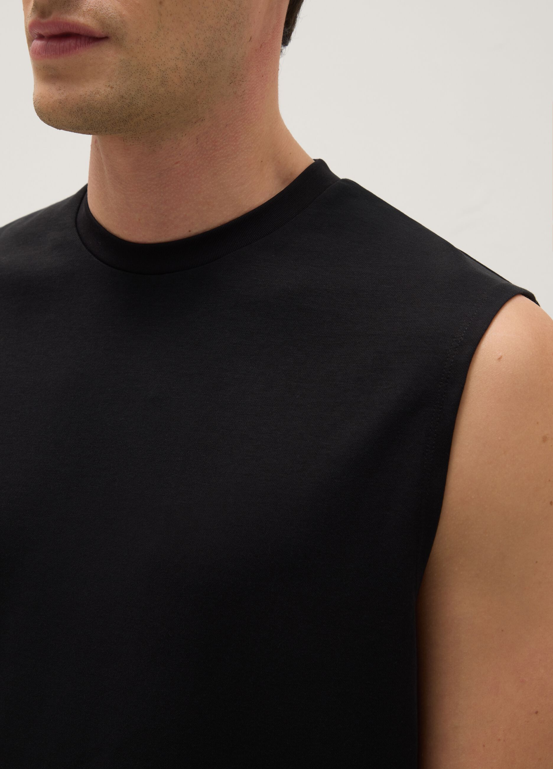 Black cotton blend vest regular fit