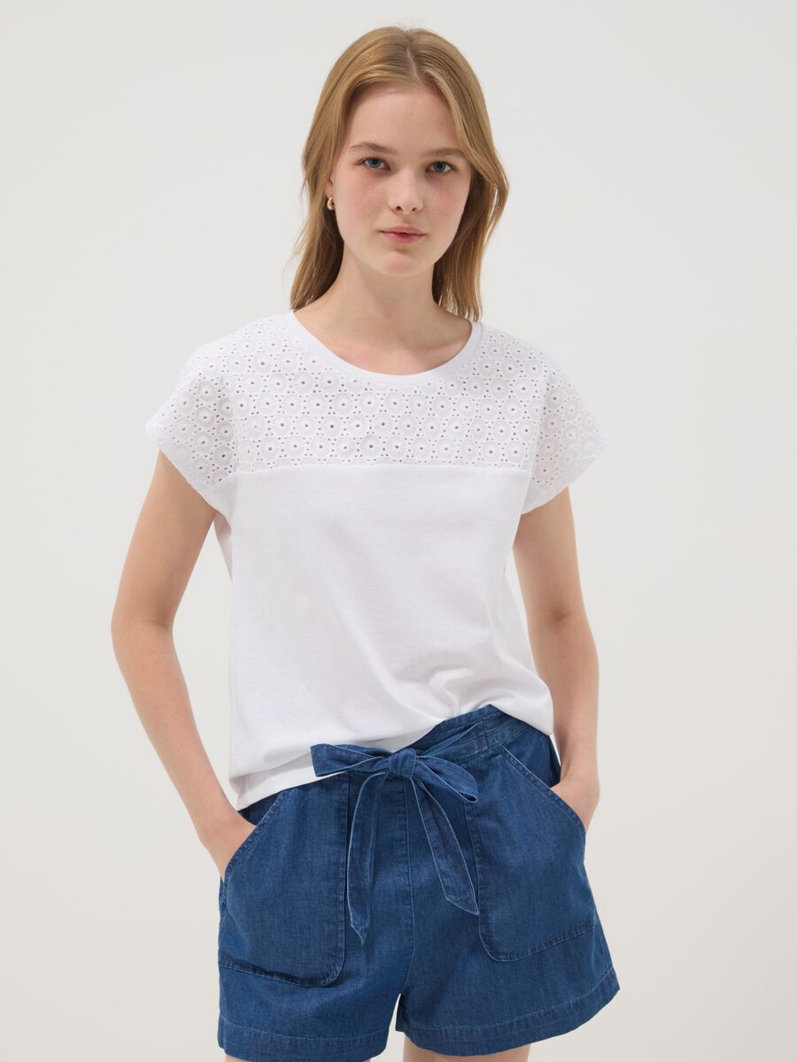 White pure cotton T-shirt with broderie anglaise detail, regular fit_0