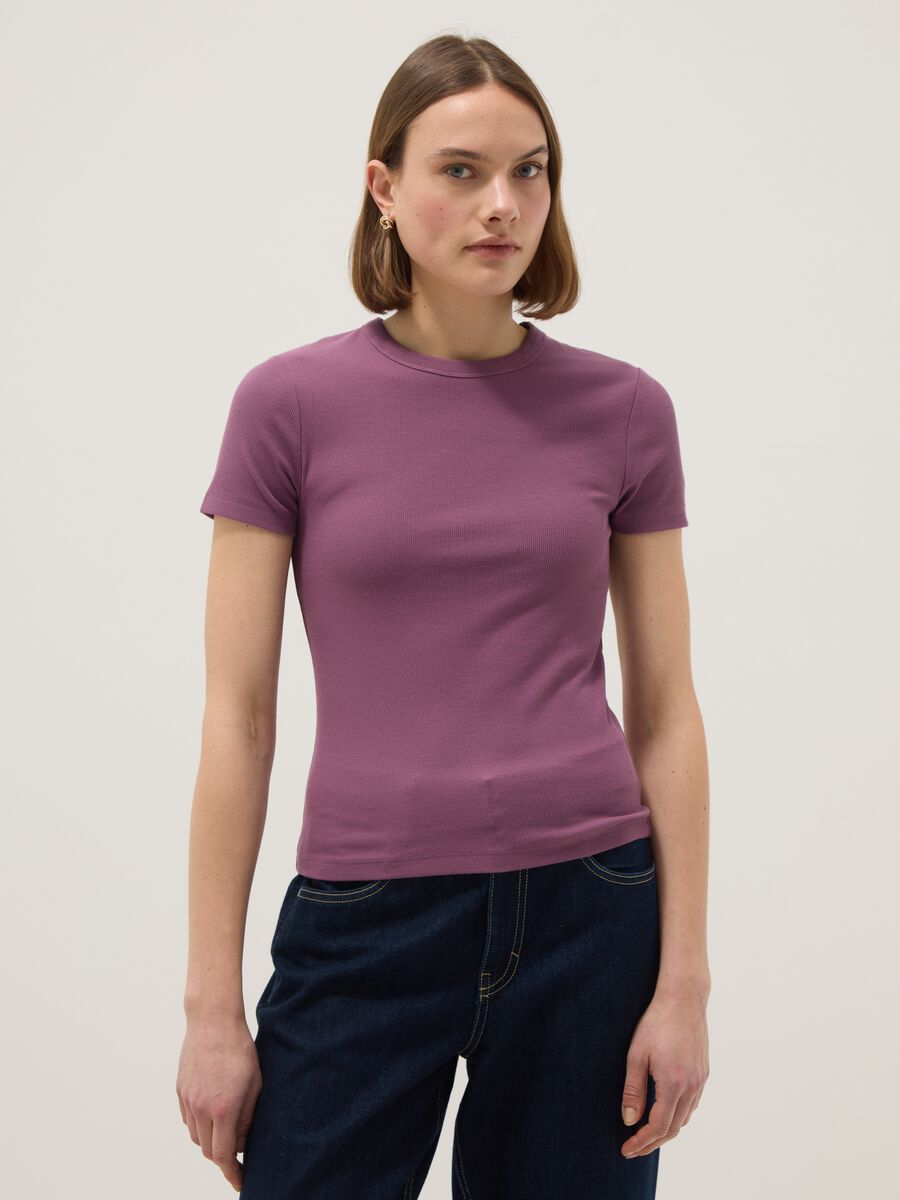 T-shirt fitted a maniche corte in cotone elasticizzato viola_1