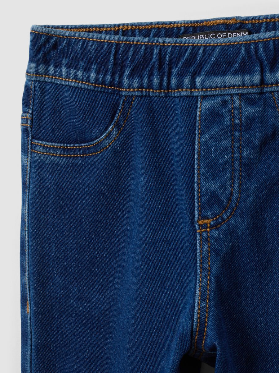 Blue flare-fit stretchy cotton jeggings for girls_2