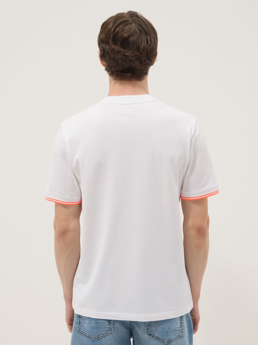 White stretch cotton T-shirt with chest pocket_2