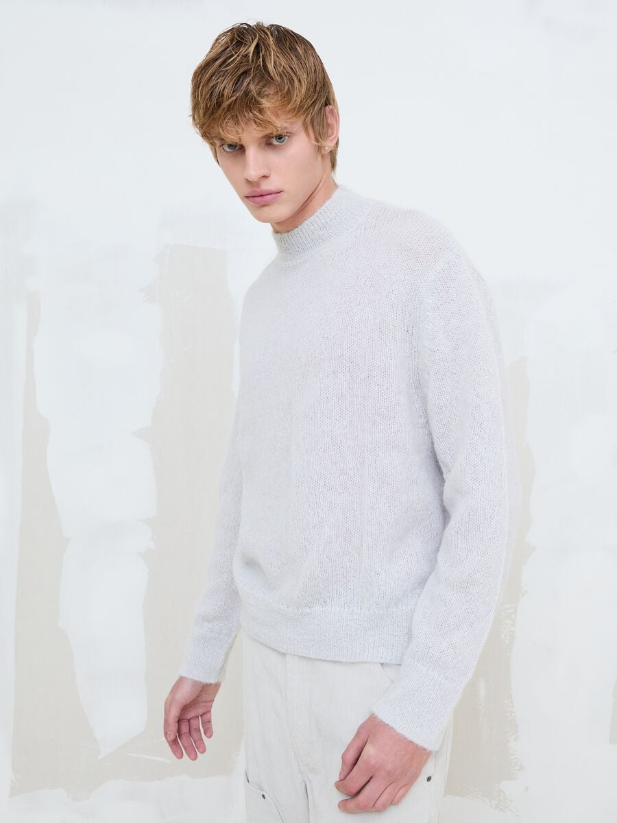Mohair Crew Neck in Light Beige_1