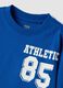 Blue organic cotton T-shirt with varsity print for boys_2