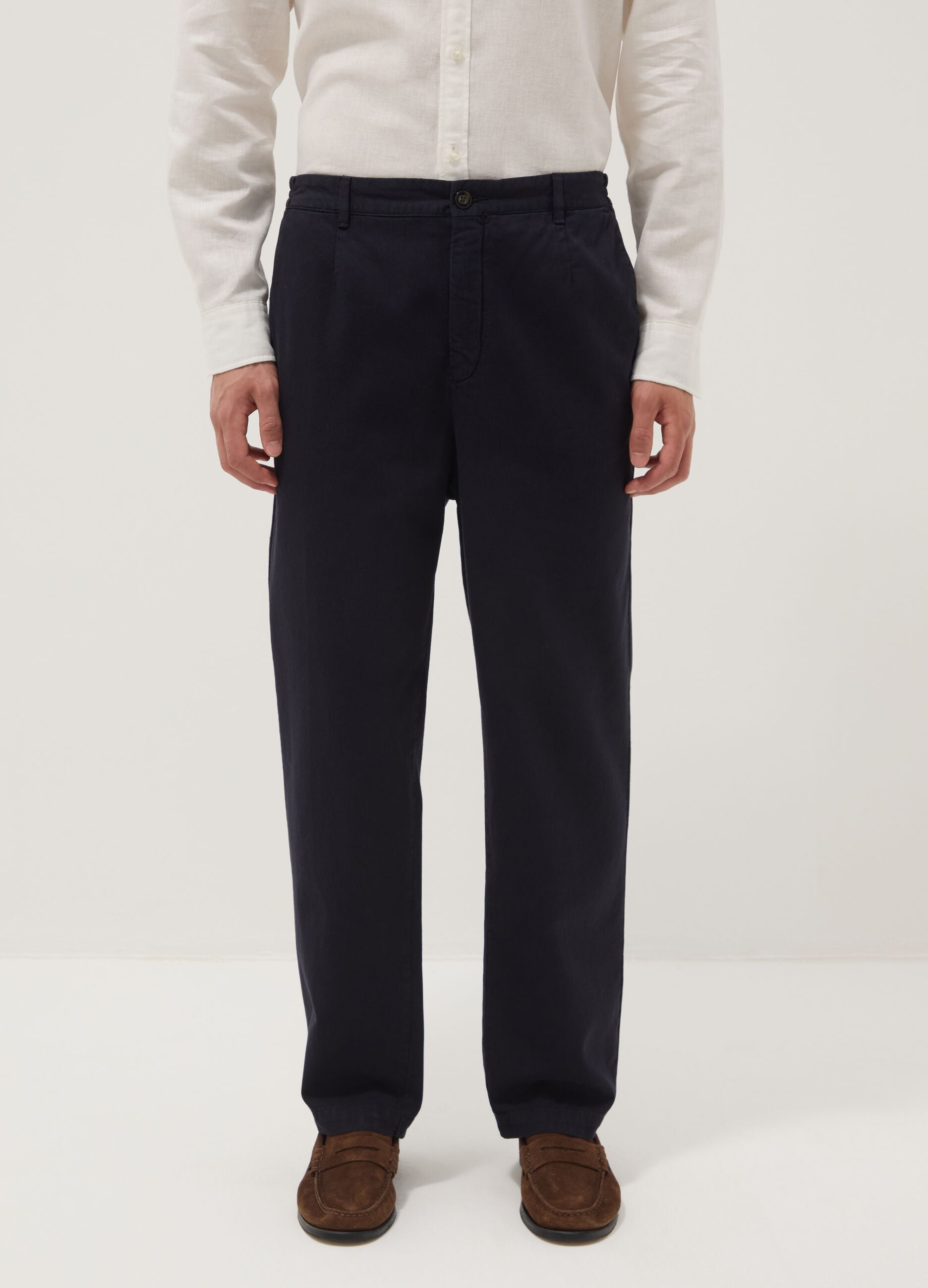 Black pure cotton carrot-fit chino trousers