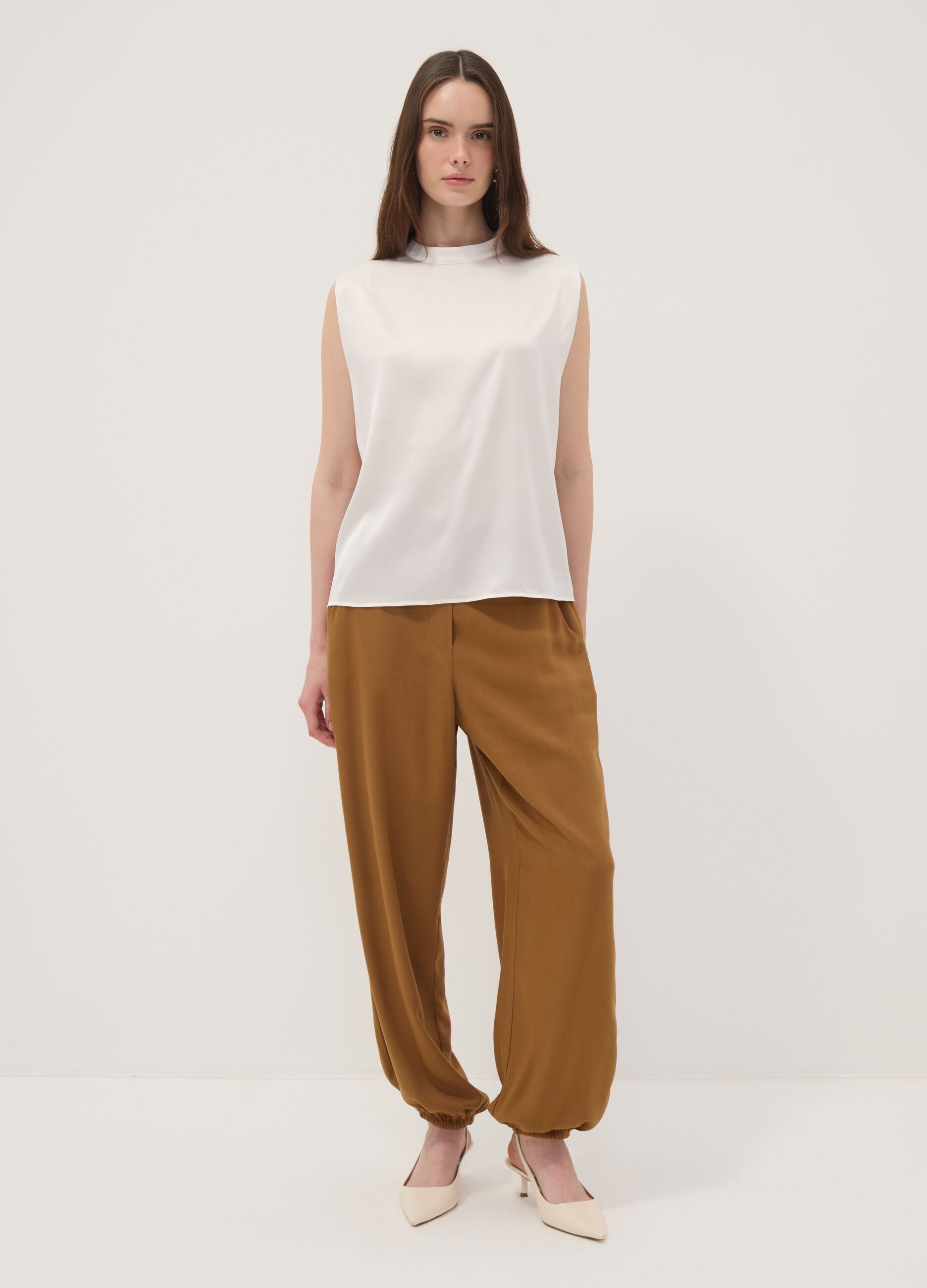 Brown pure viscose trousers with elasticated cuffs, regular fit