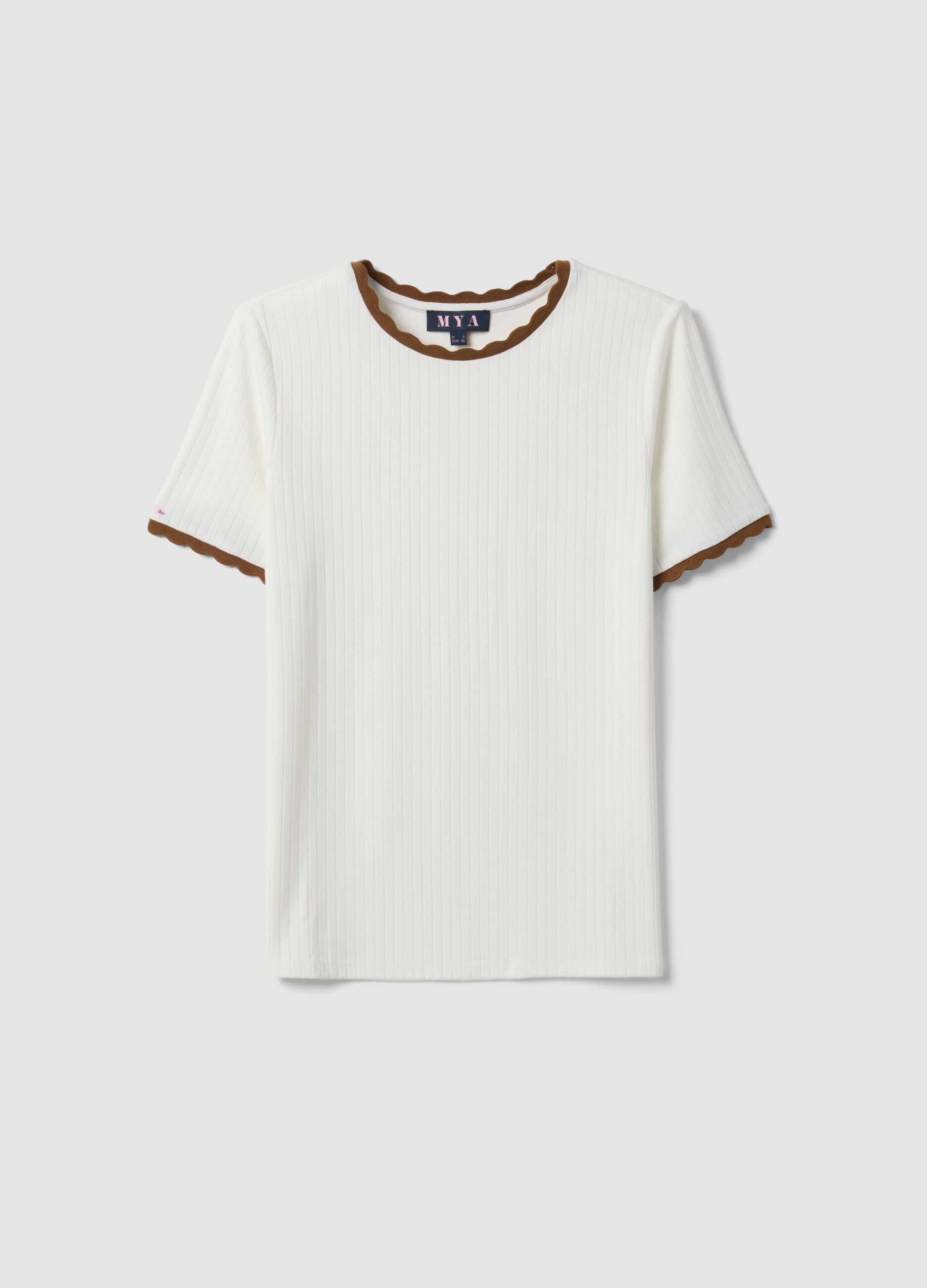 White stretch viscose crew-neck T-shirt with contrast trim