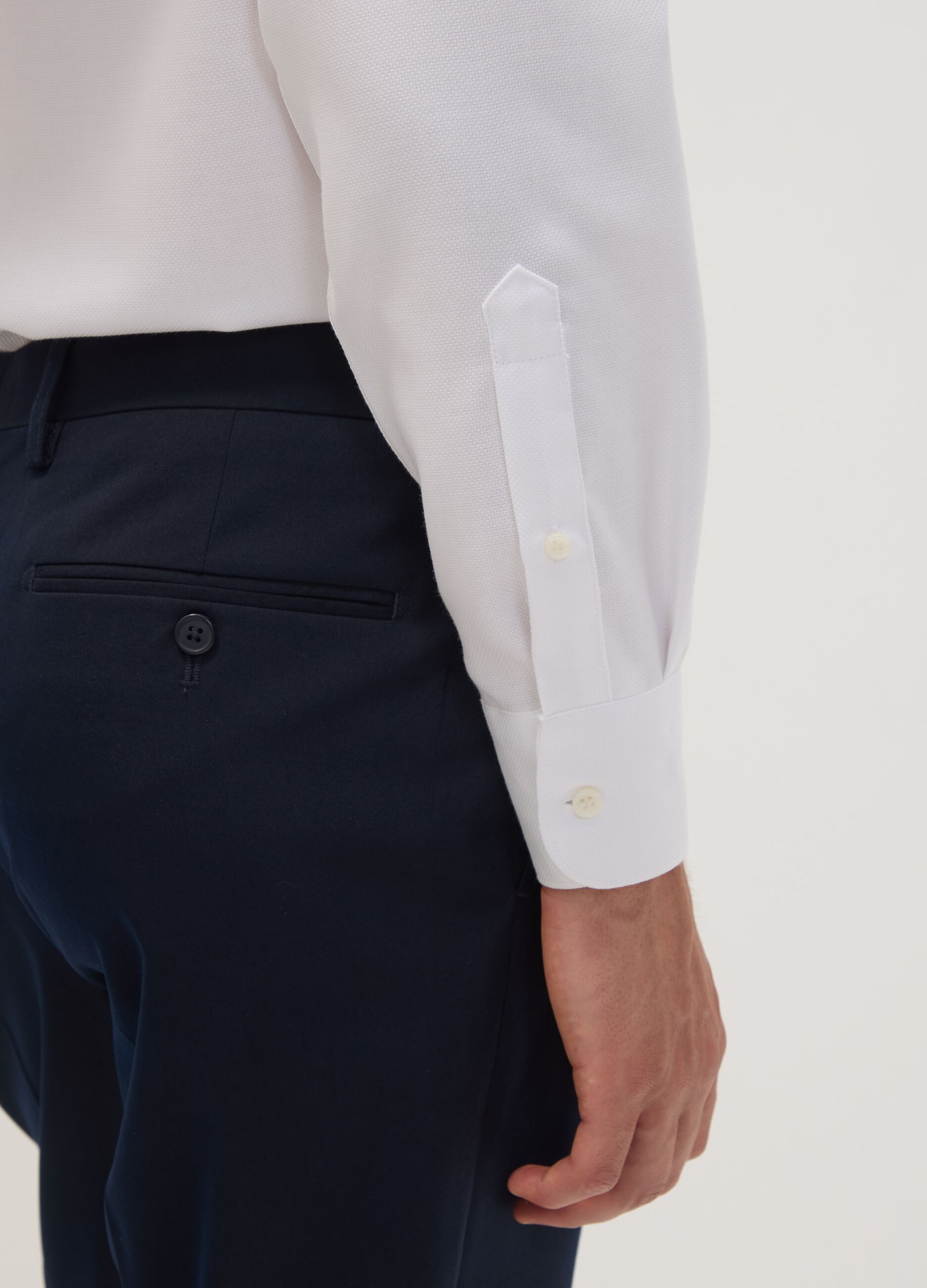 White regular-fit pure cotton shirt with cutaway collar