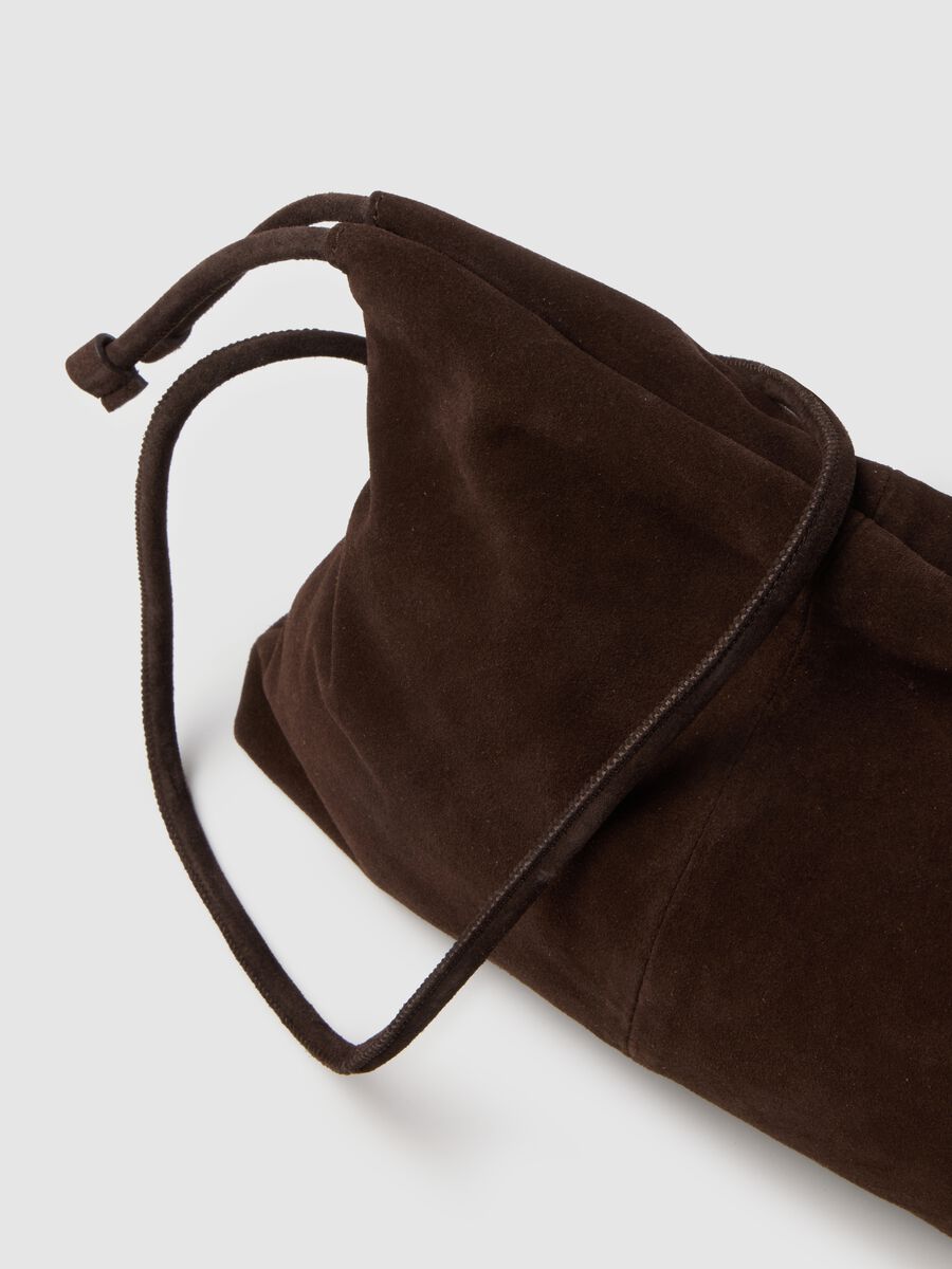 Borsa in vera pelle marrone con chiusura a laccio_2