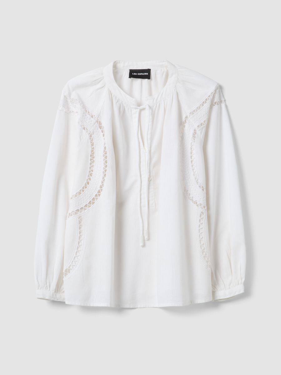 White regular fit cotton-linen blend blouse with eyelet details_4