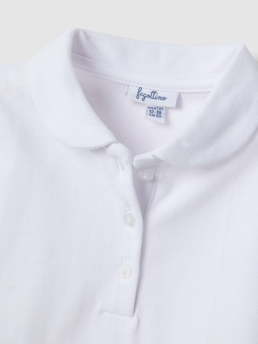 Polo in puro cotone bianca da bimba regular fit con maniche arricciate_3
