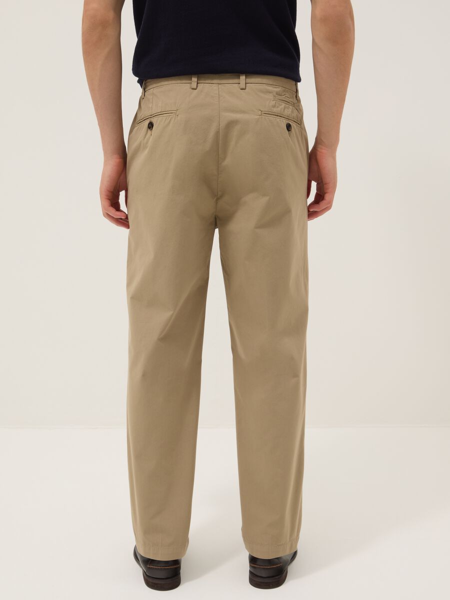 Pantaloni chino beige in puro cotone carrot fit_3