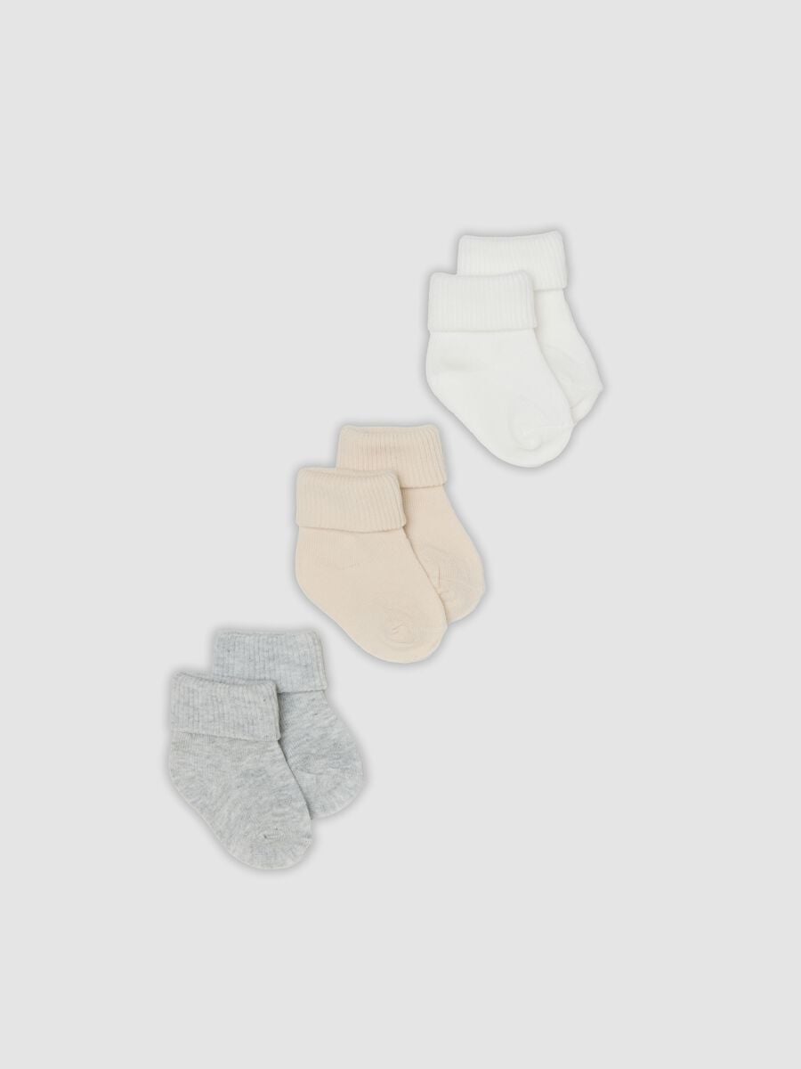 3-pack of multicolour organic cotton-blend short socks for babies_0