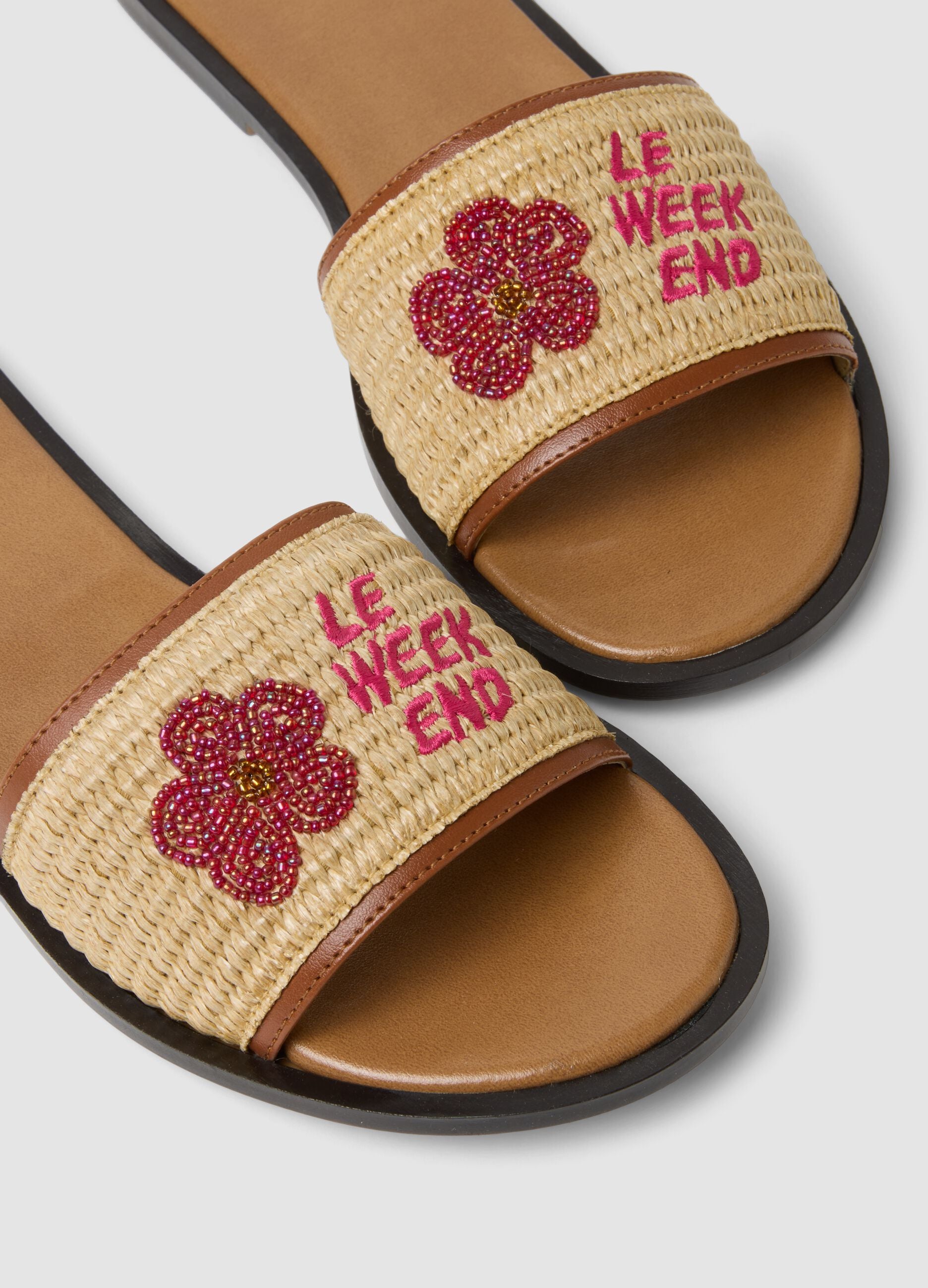 Beige flat sandals with braided embroidered strap