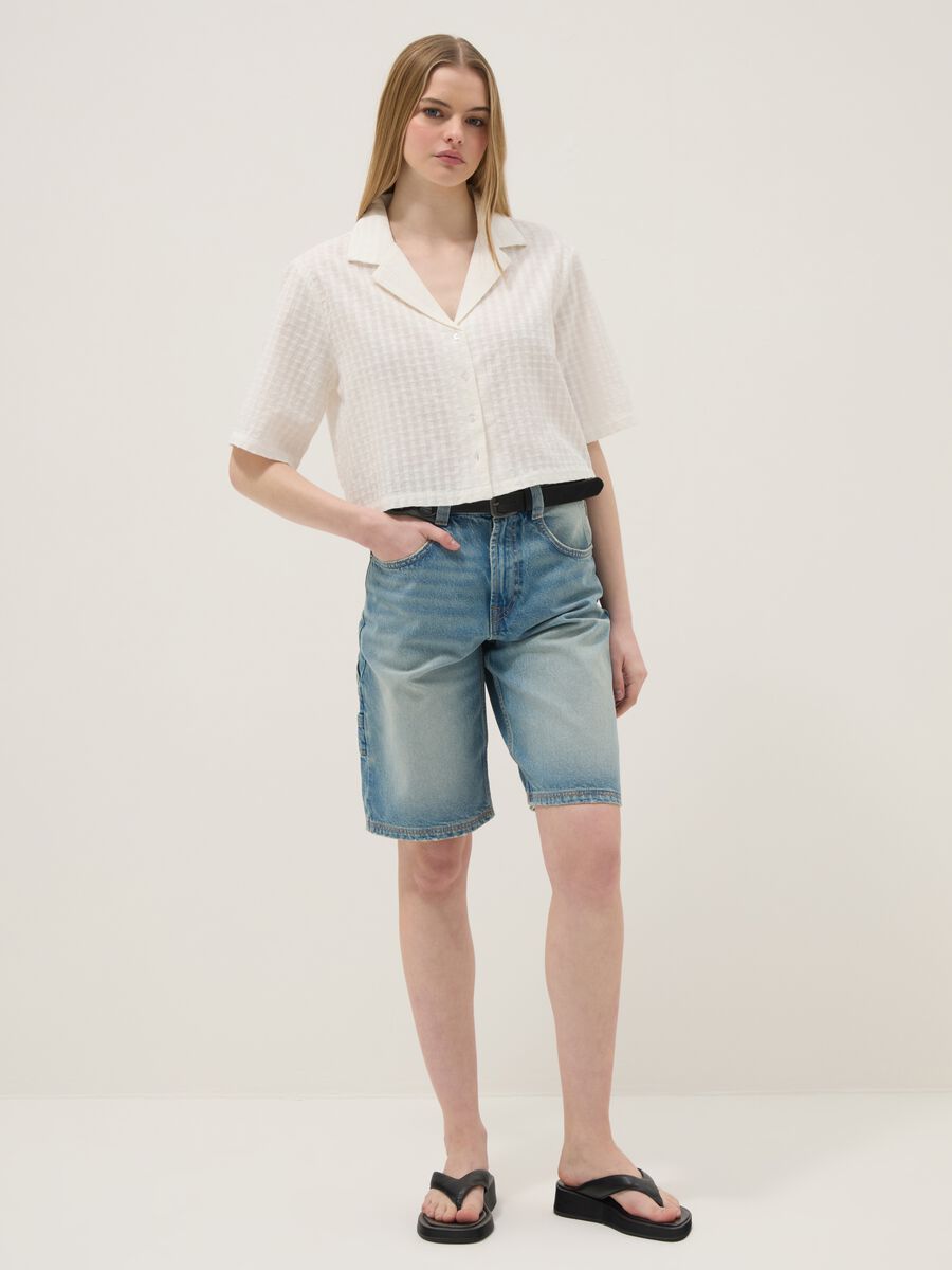 Camicia in puro cotone bianco regular fit con texture a quadri_2