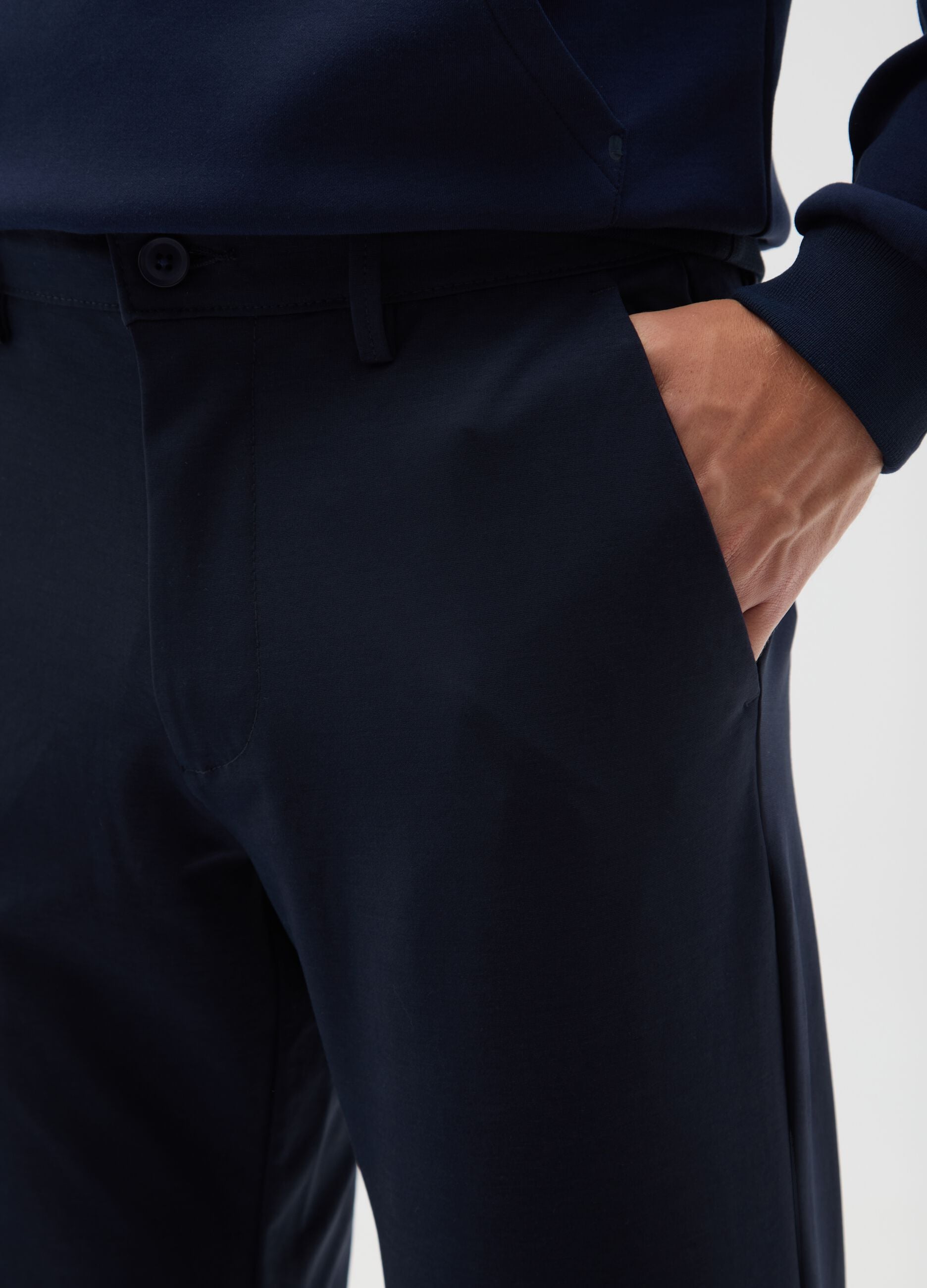 Blue cotton blend regular fit chino trousers