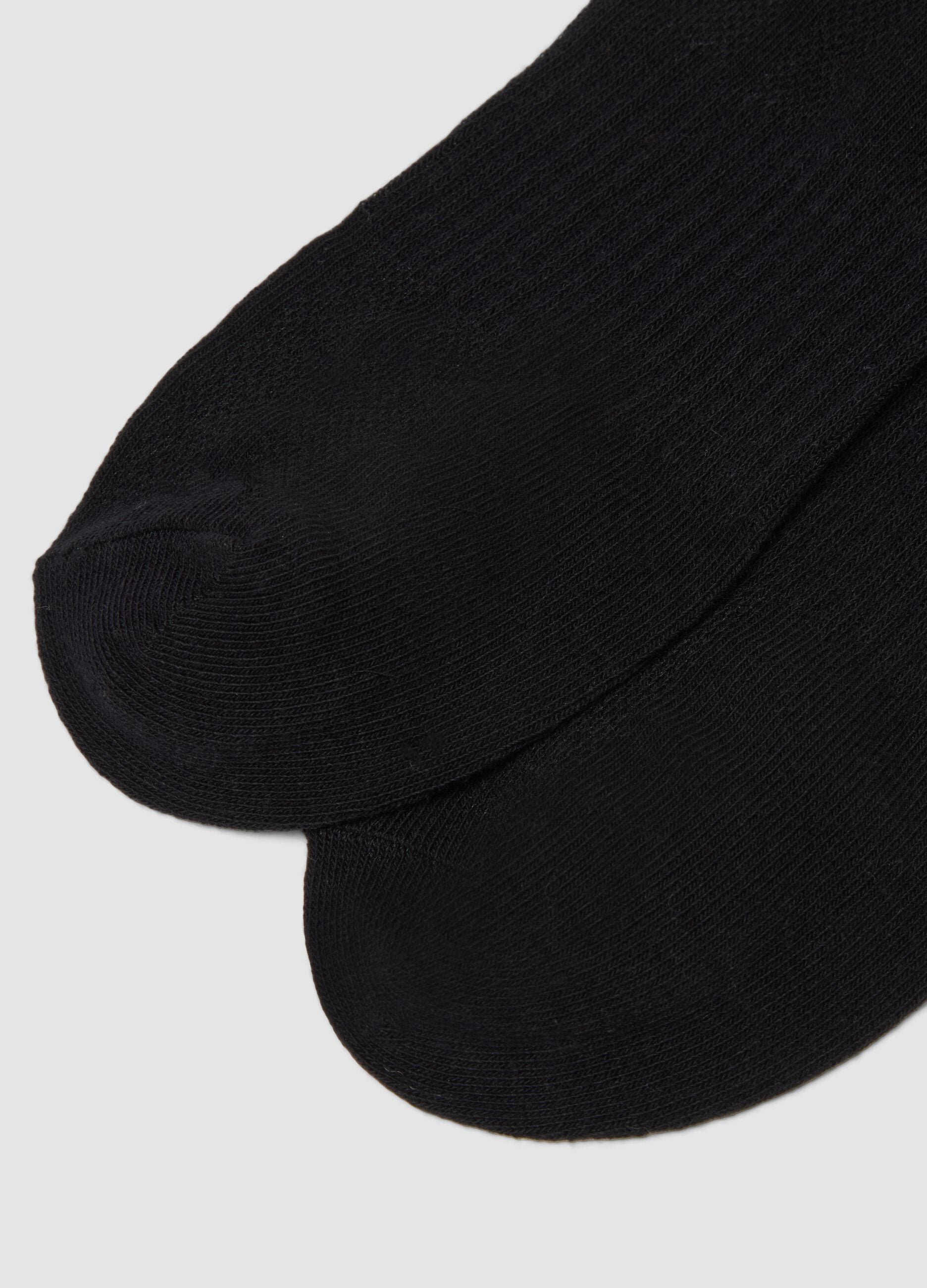 3-pack of black ankle sports socks in organic cotton blend