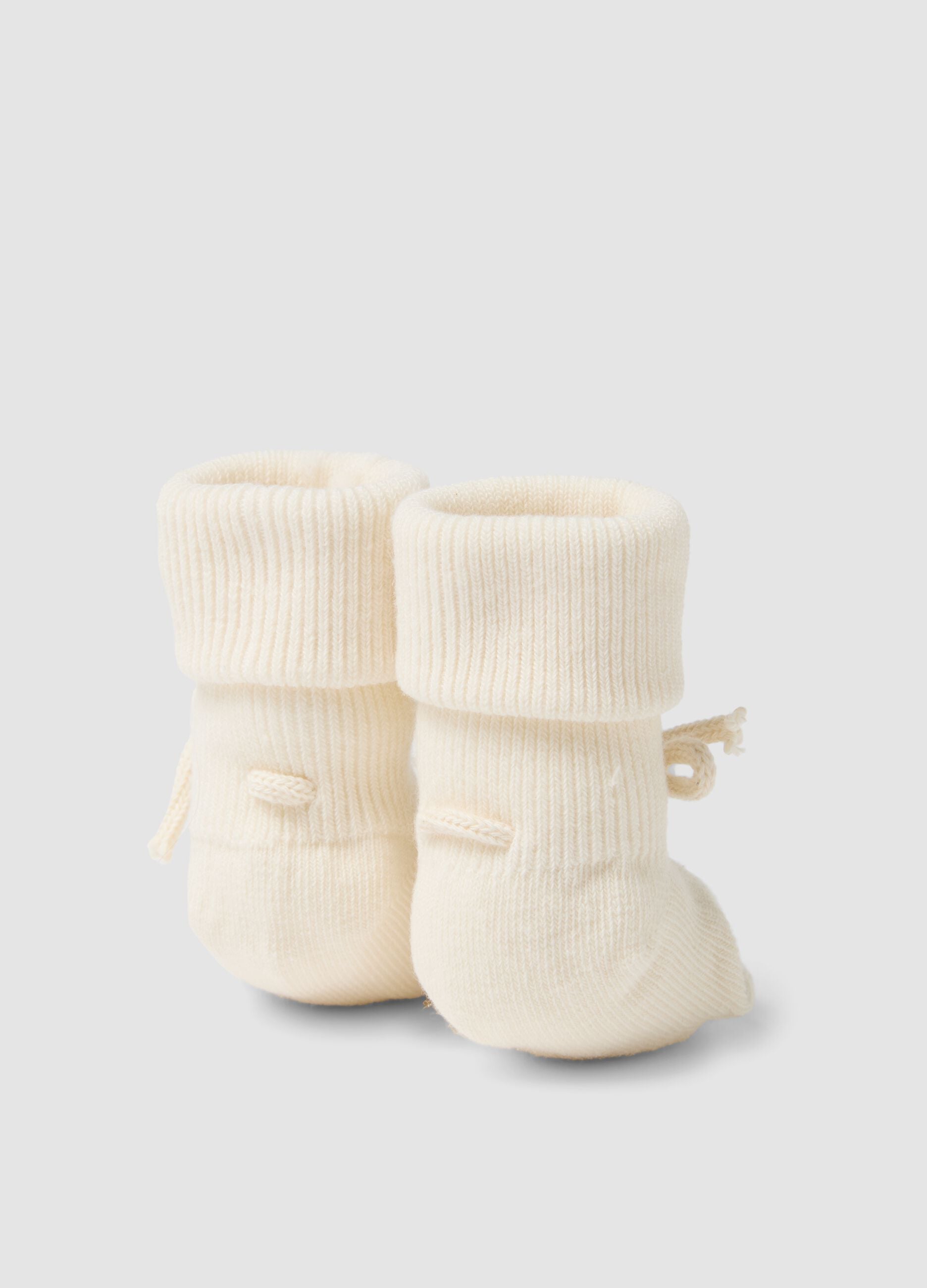 White organic cotton ribbed booties