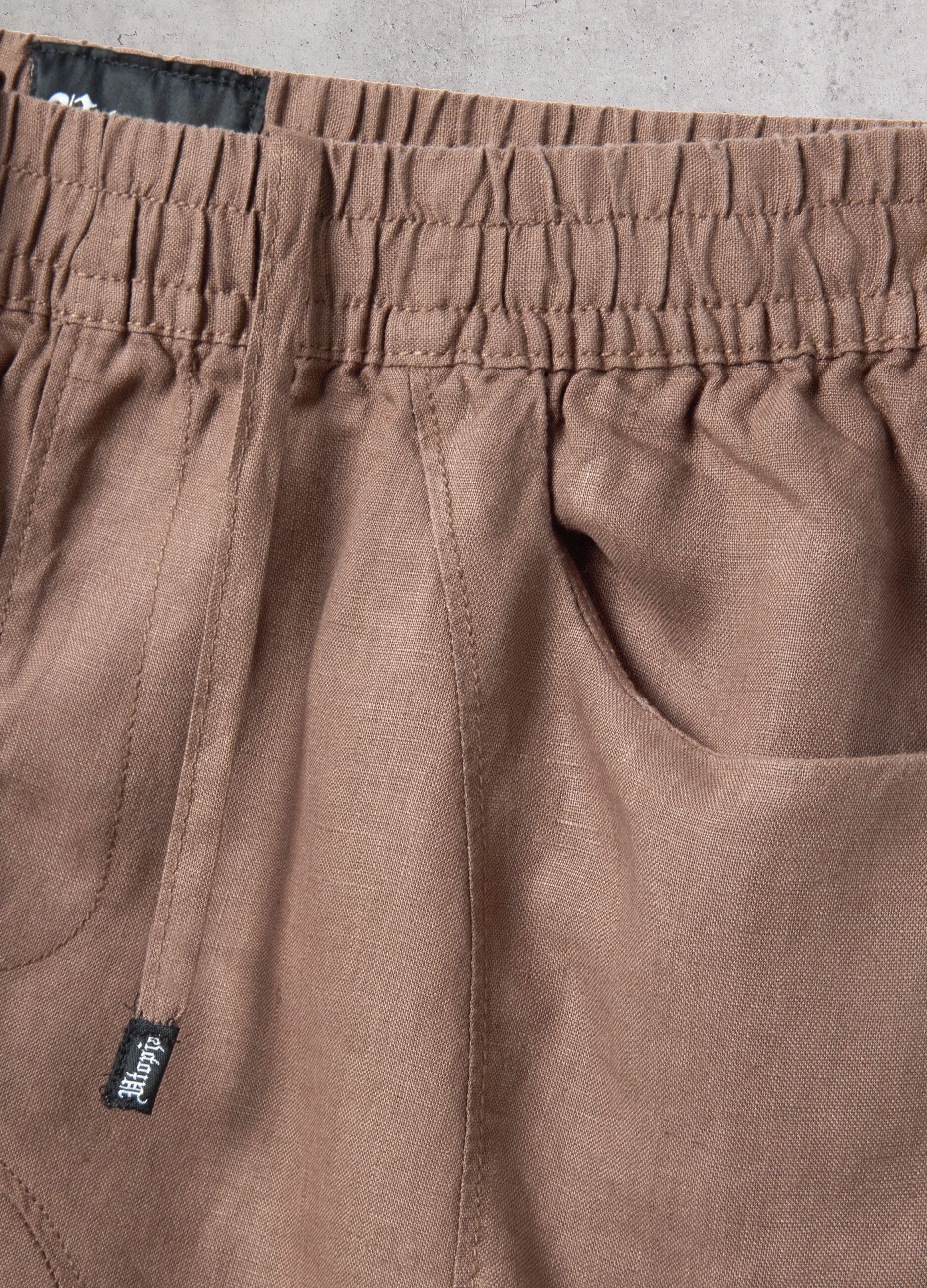 100% Linen Shorts in Mocha