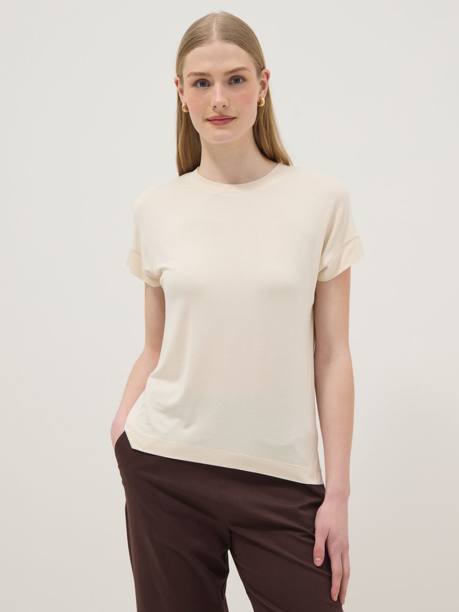 Beige short-sleeve stretch viscose T-shirt_0
