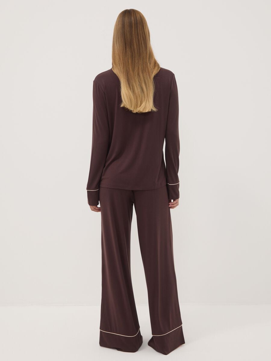 Brown stretch viscose pyjamas with V-neck_3