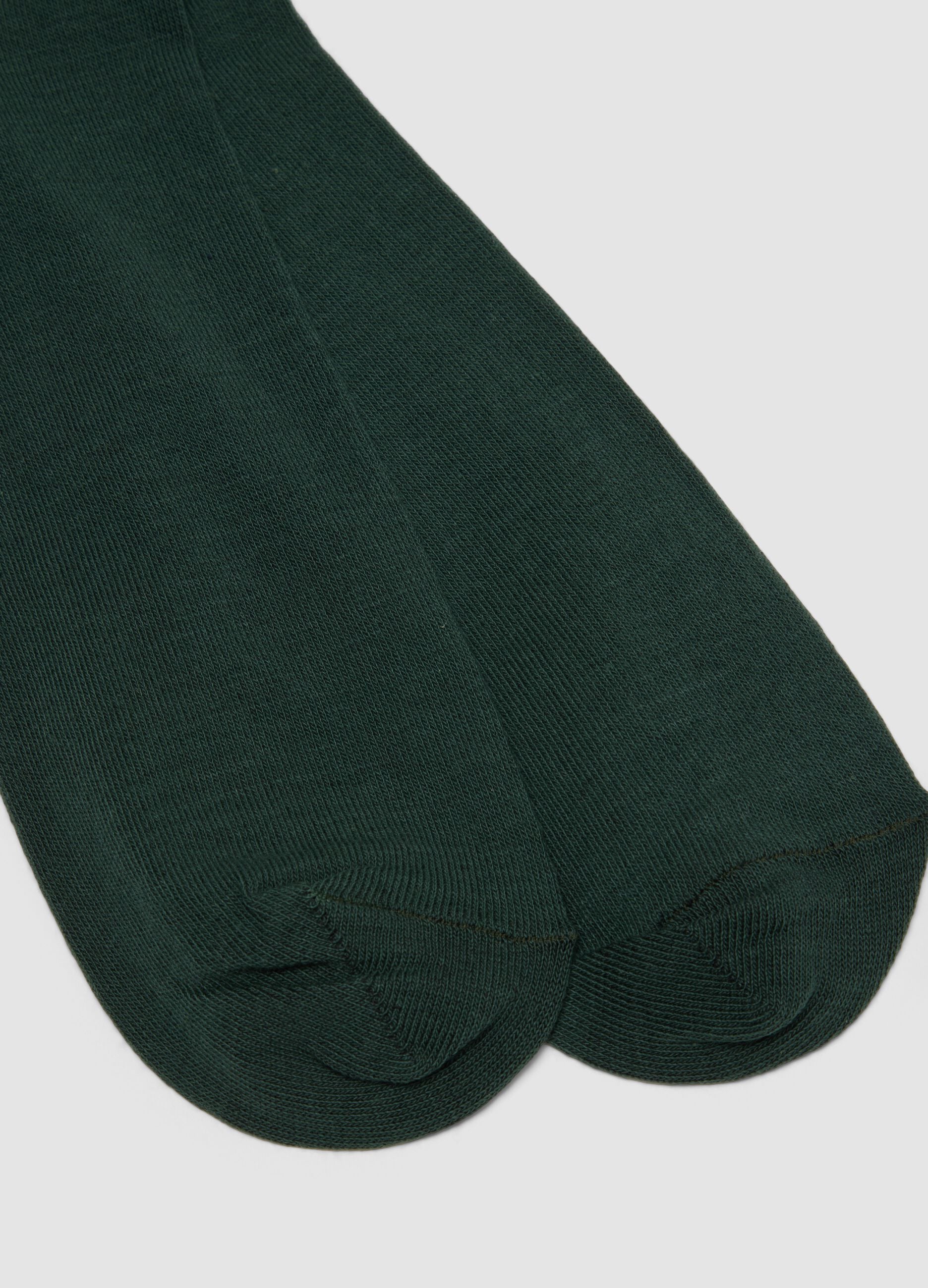 Two-pack of blue and green long socks in stretch cotton