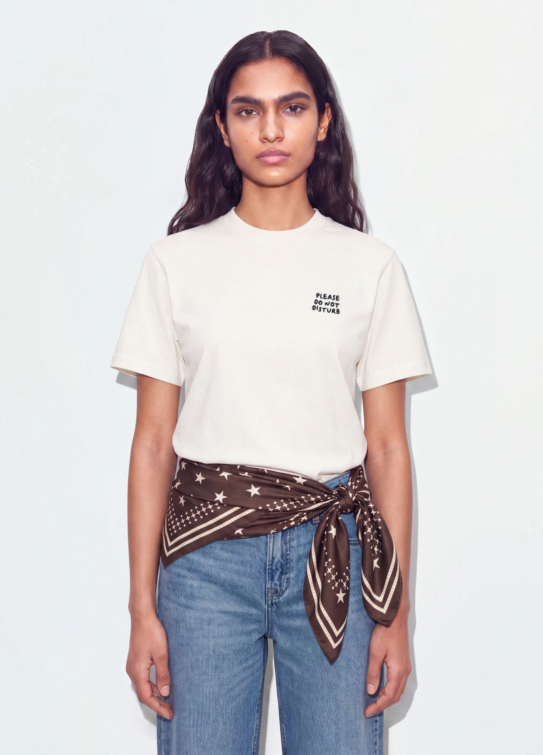White relaxed-fit pure cotton T-shirt with chest slogan