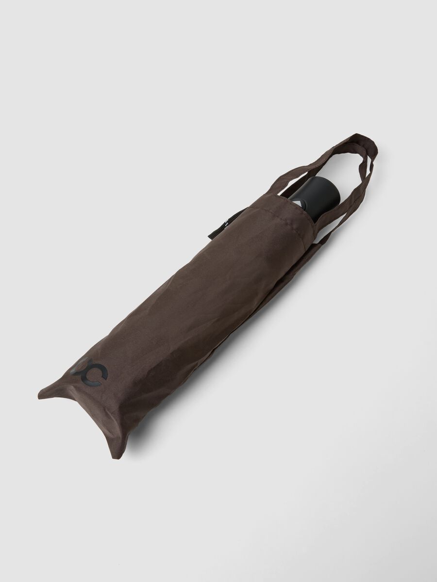 Dark brown folding umbrella with matching sleeve_0