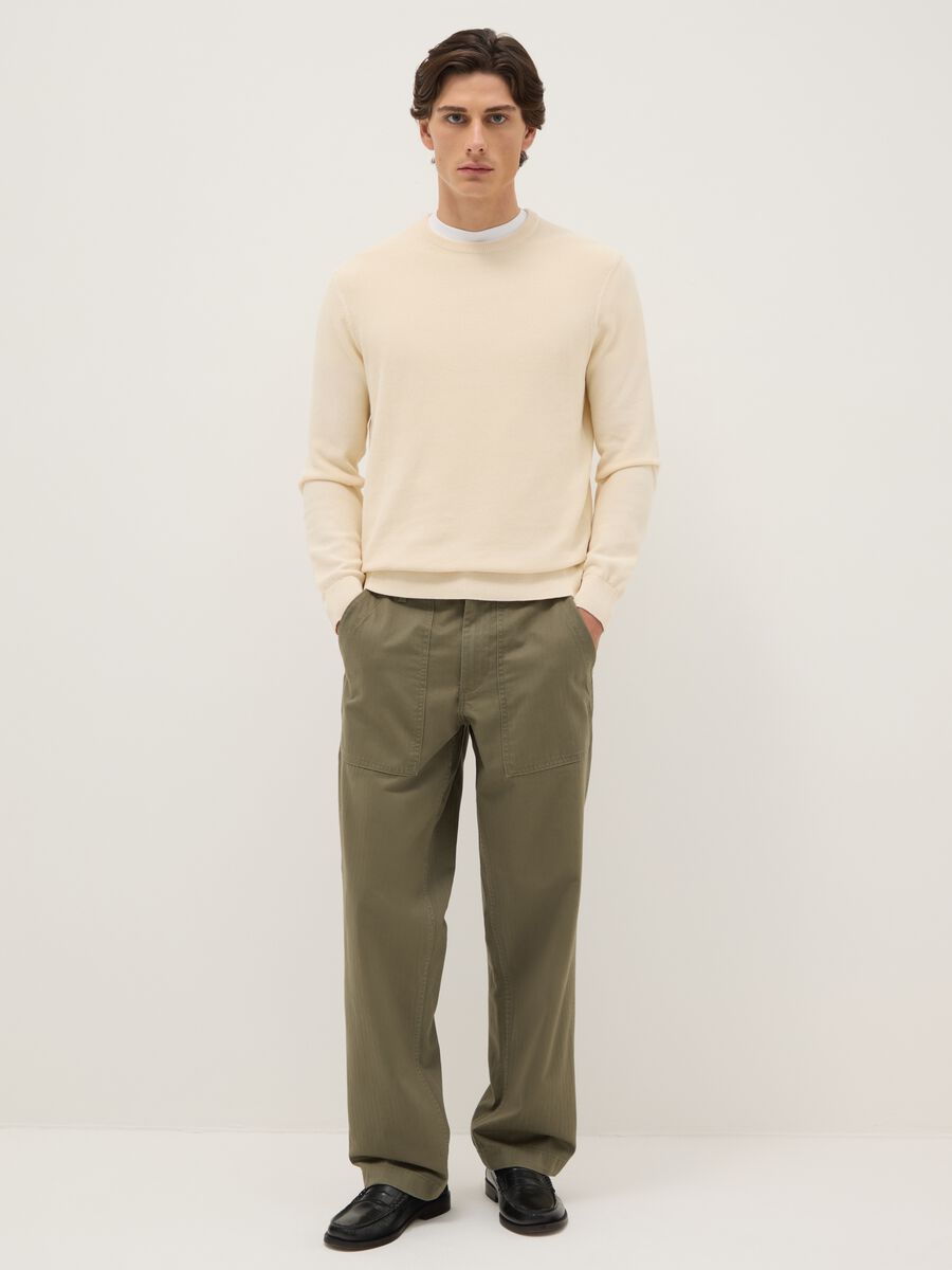 Pantaloni chino in puro cotone verde regular fit_0