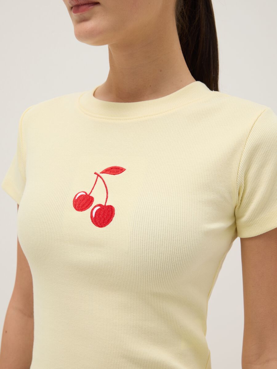 Yellow pure cotton regular fit T-shirt with cherry print_3
