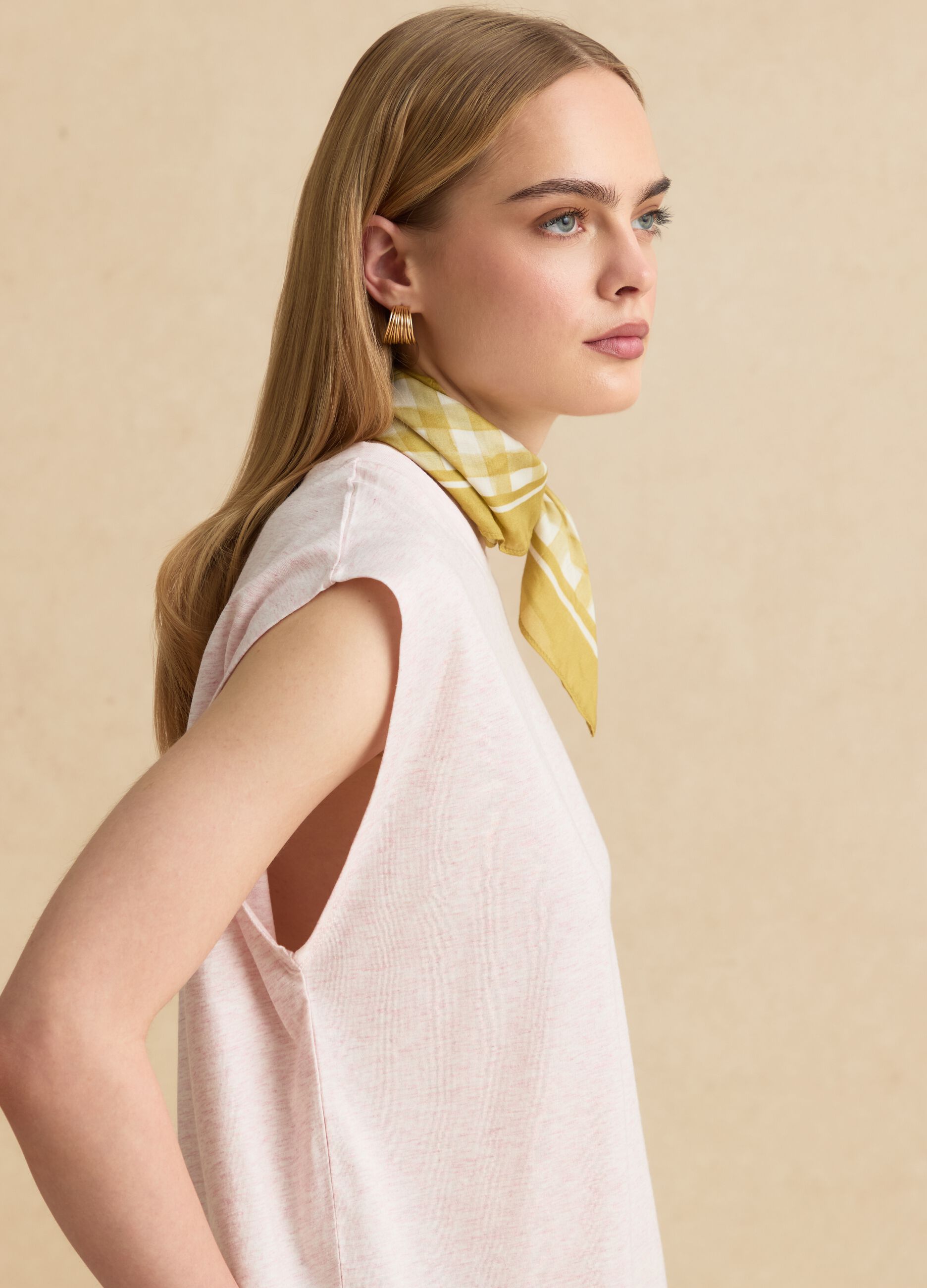 Pink short-sleeve T-shirt in lyocell and cotton blend