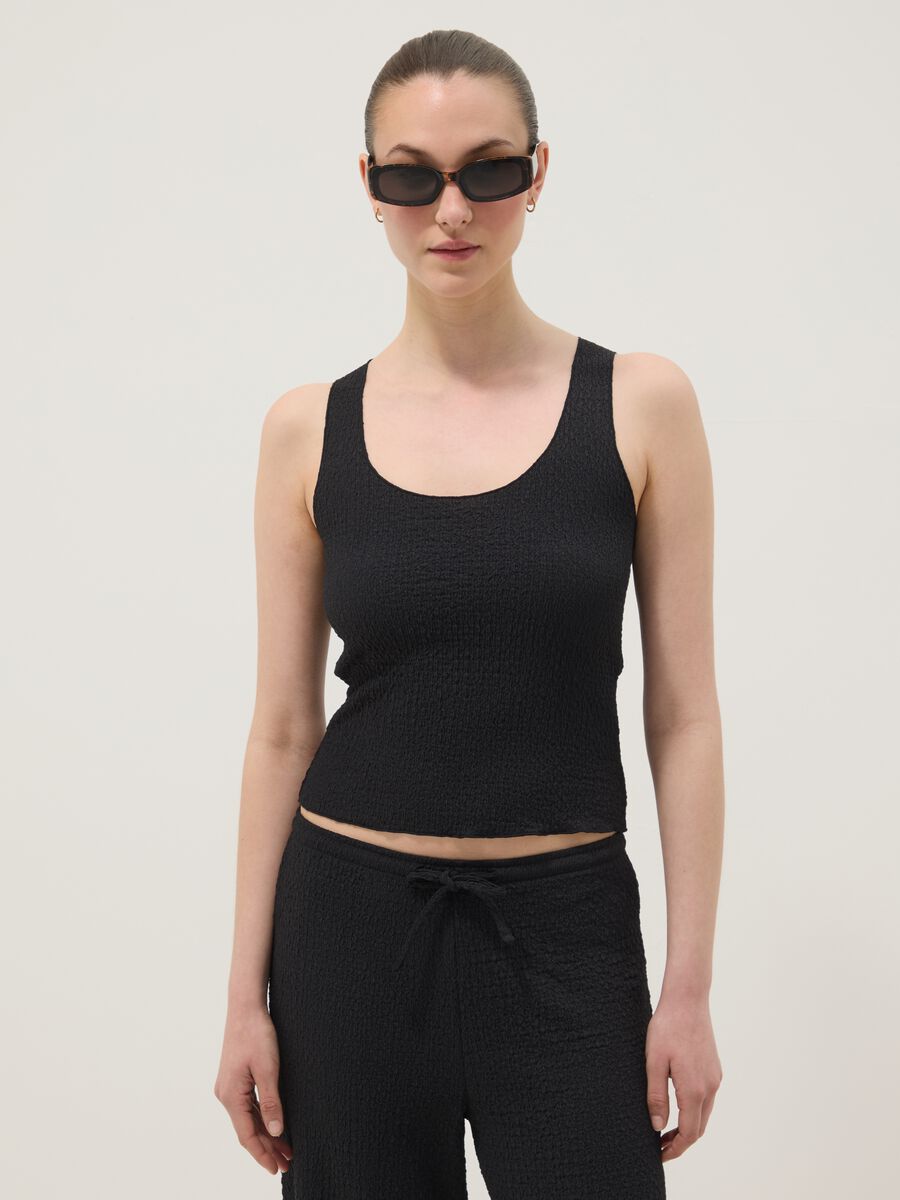 Black stretch tank top with crinkled texture_0