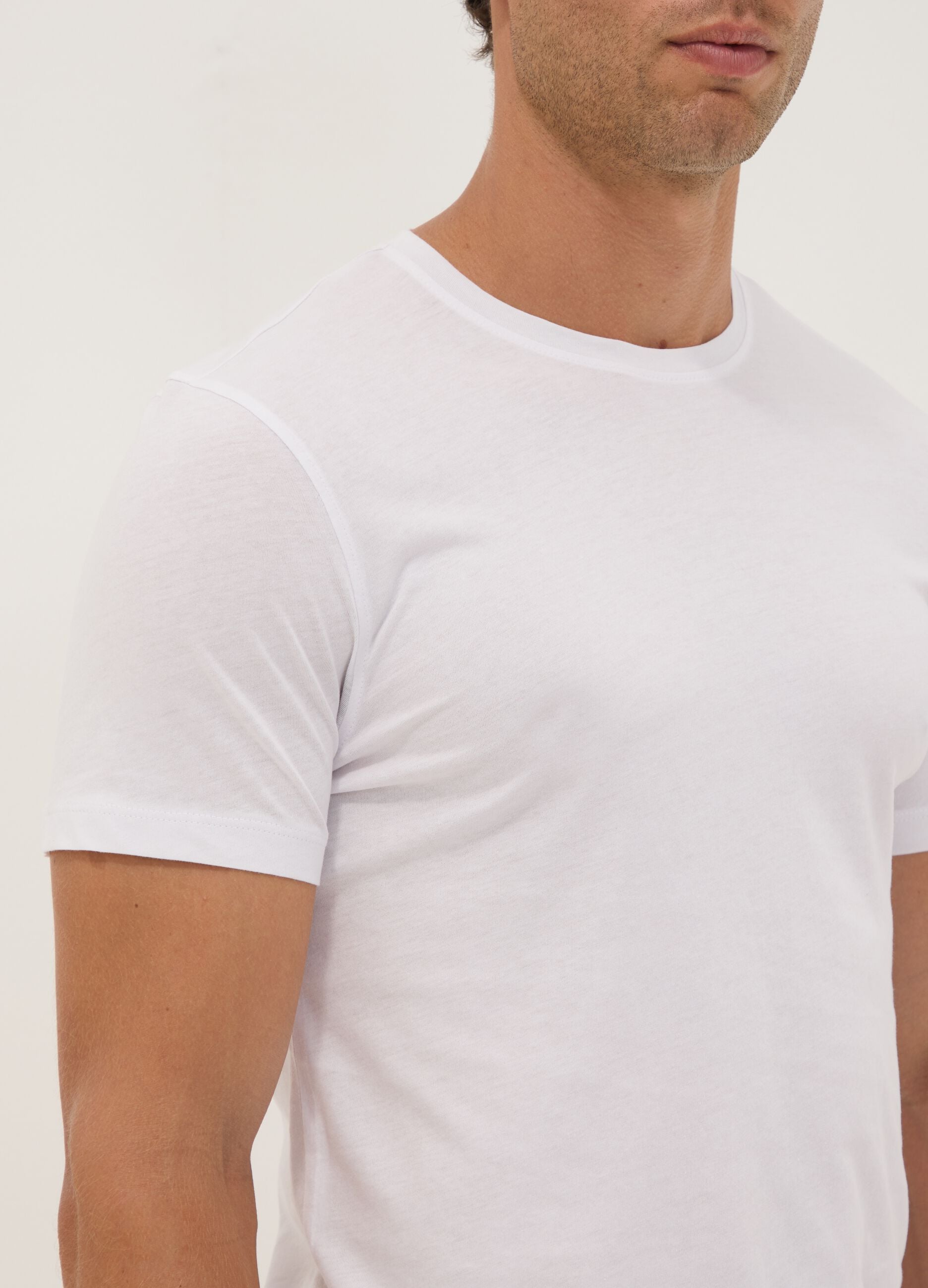 2-pack of white crew-neck T-shirts in pure extra-fine cotton