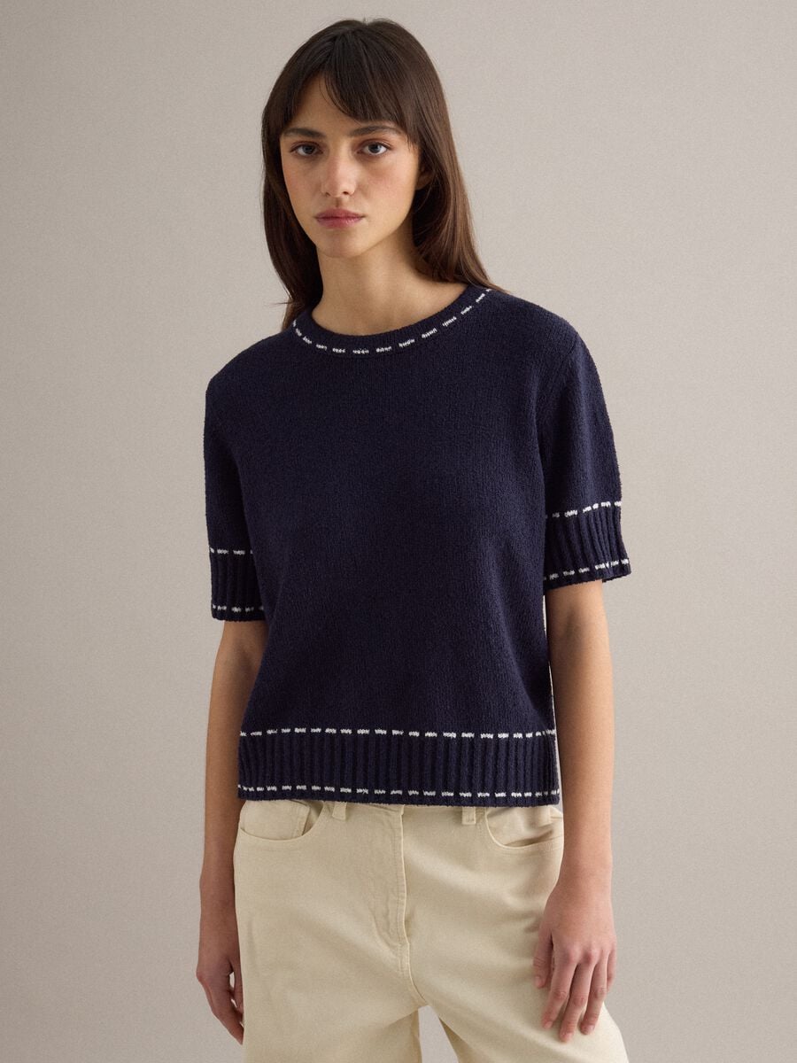 Maglione in misto cotone blu regular fit con cuciture a contrasto_0