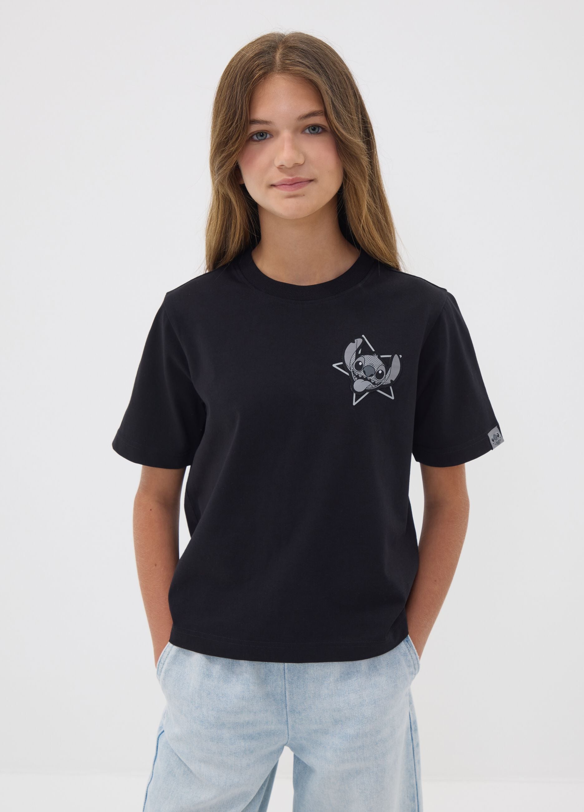 Girls&rsquo; black boxy-fit pure cotton T-shirt with Lilo & Stitch print