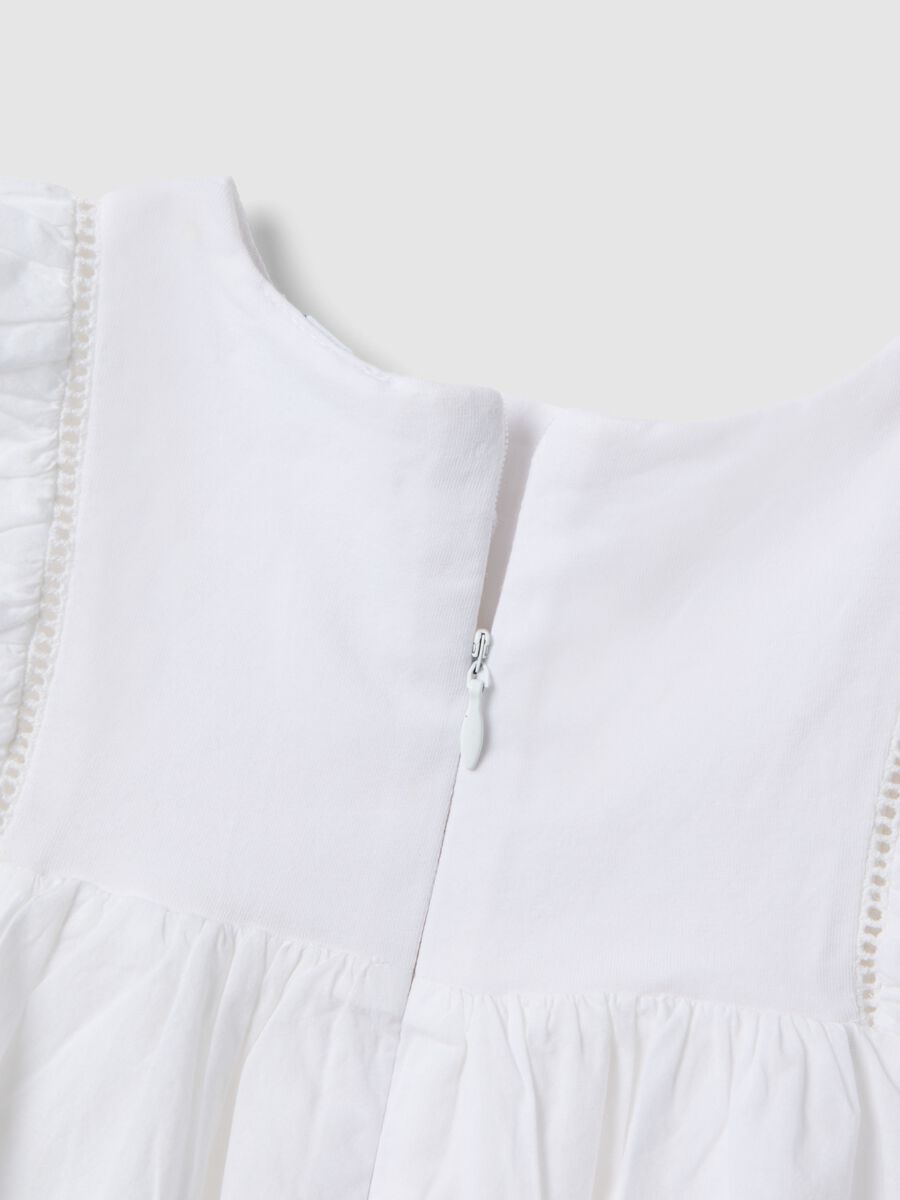 Camicia in puro cotone bianca da neonata regular fit con ruffle_3