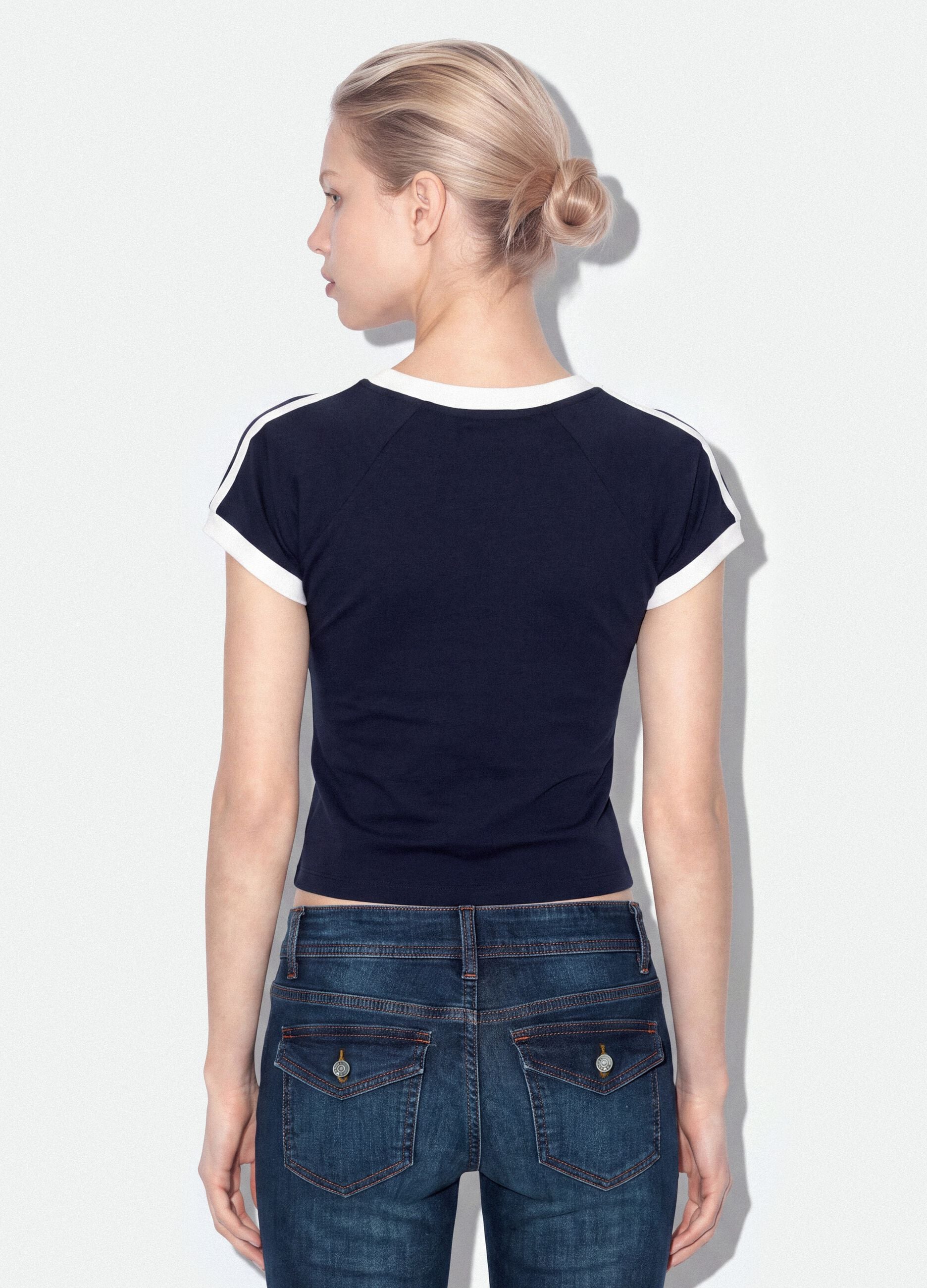 Blue pure cotton V-neck T-shirt with front print