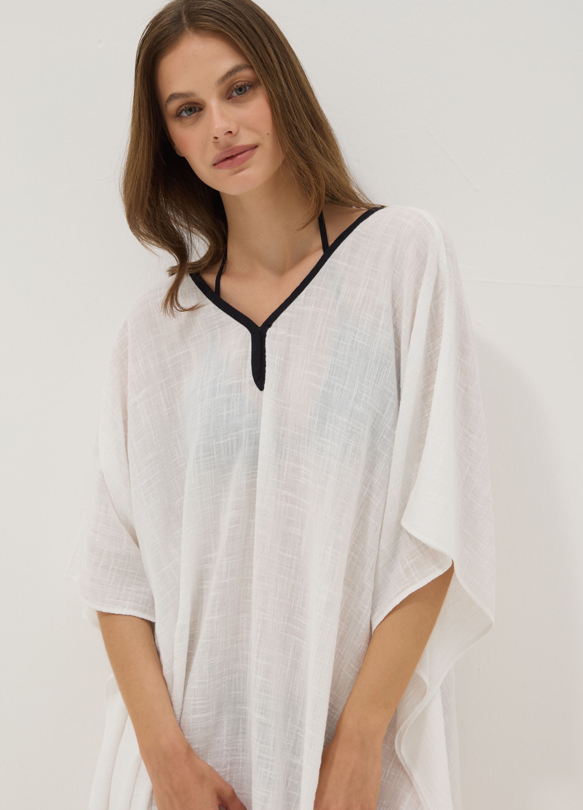 White cotton-viscose blend V-neck kaftan