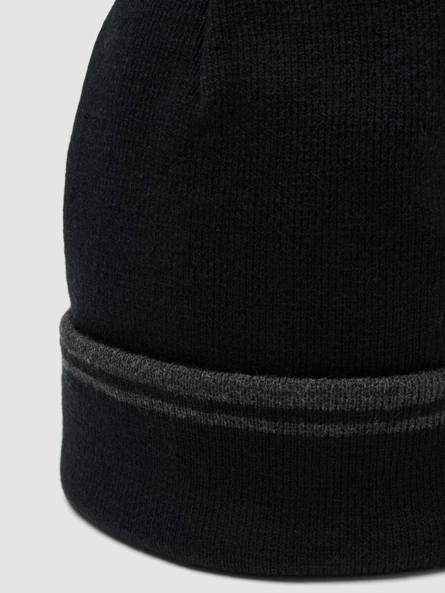 Grey beanie with cuff_2